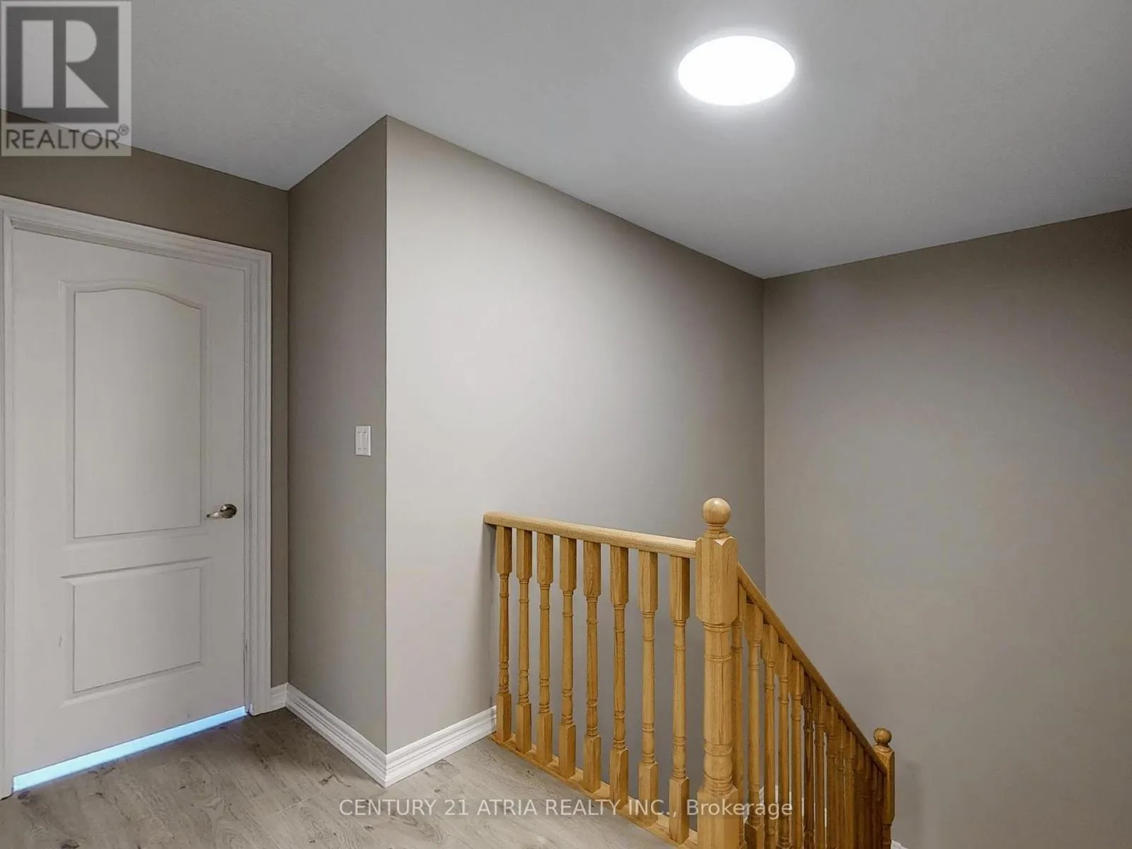 8 MOONSEED LANE