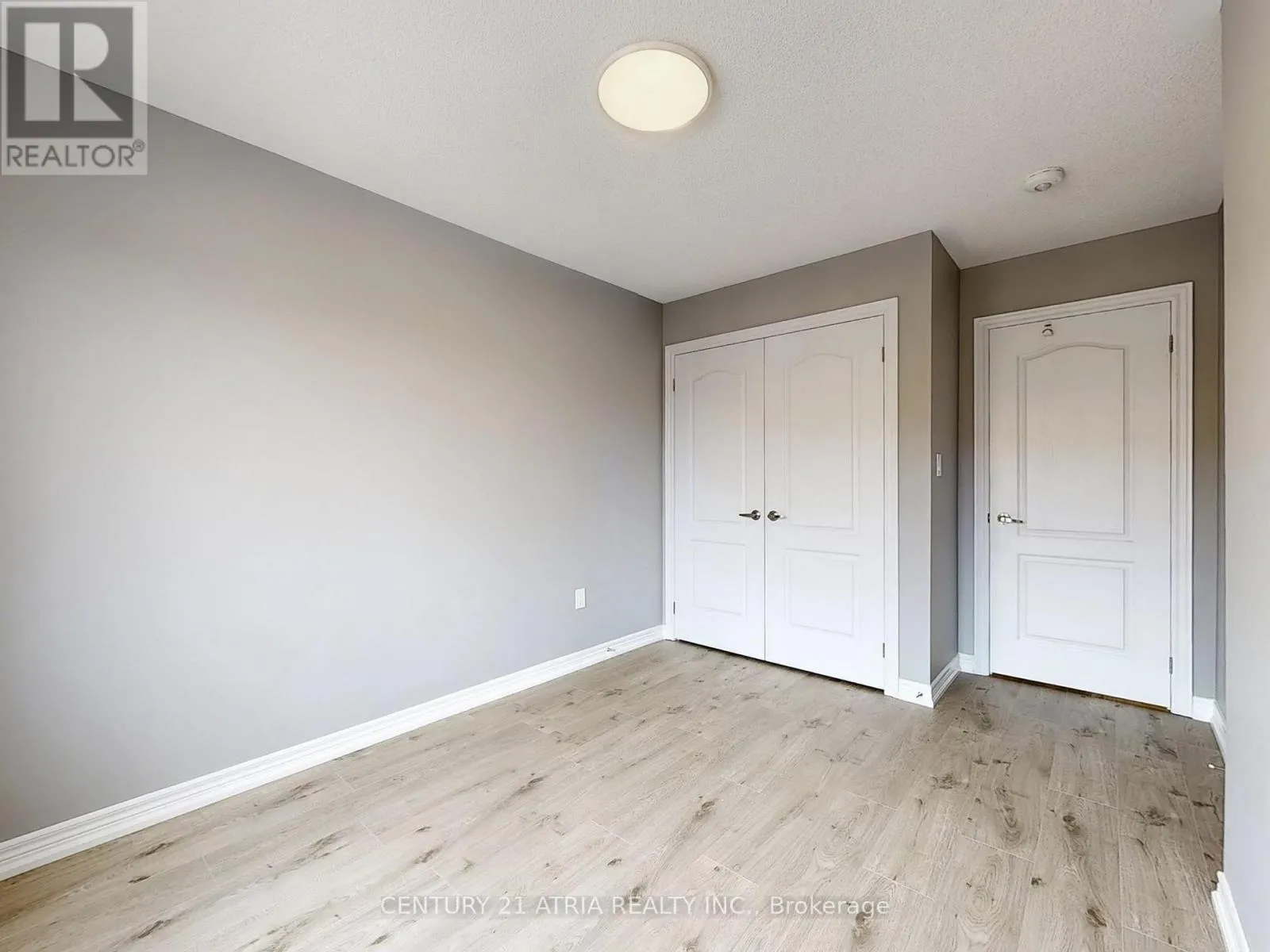 8 MOONSEED LANE