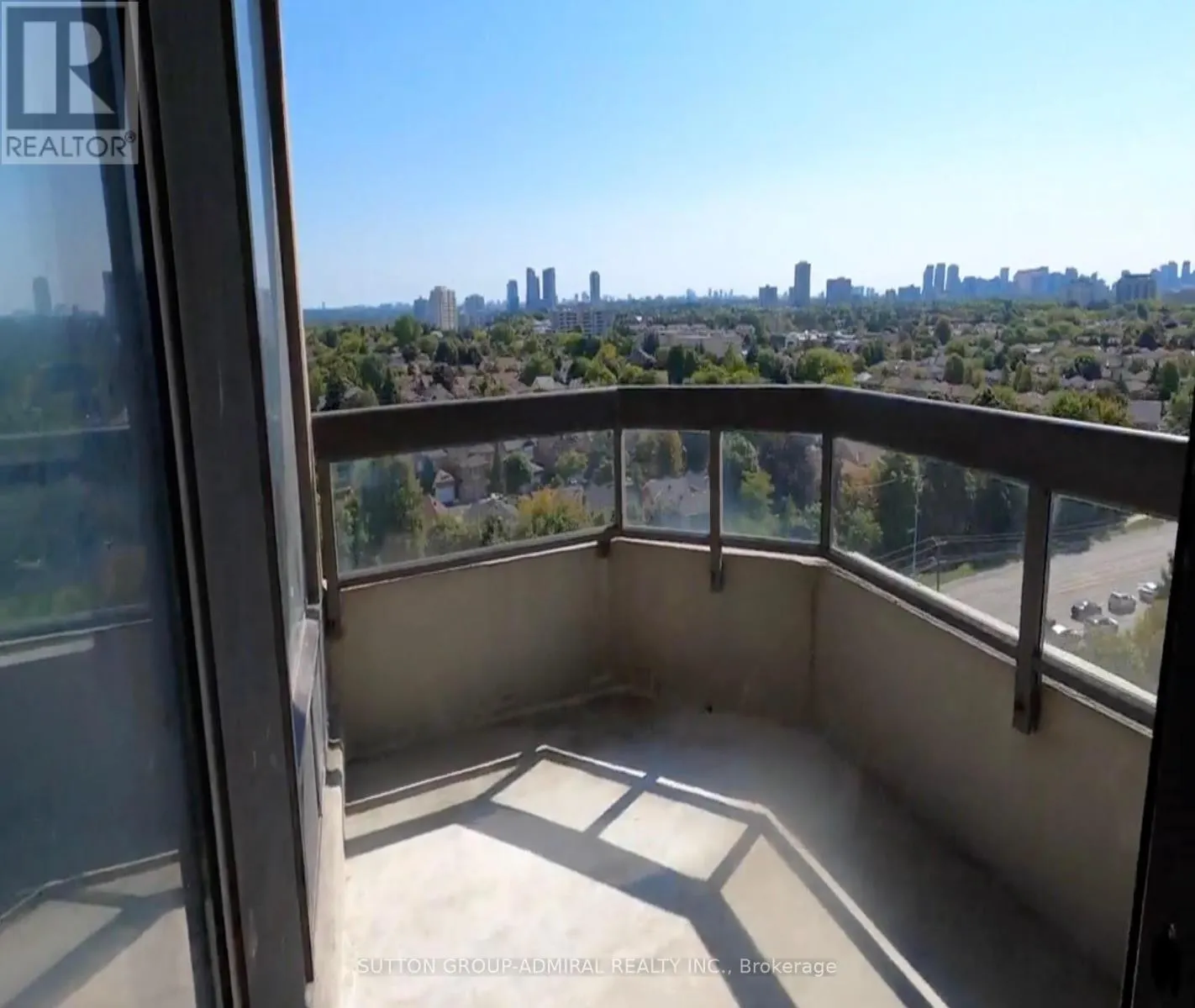1110 - 7460 BATHURST STREET W