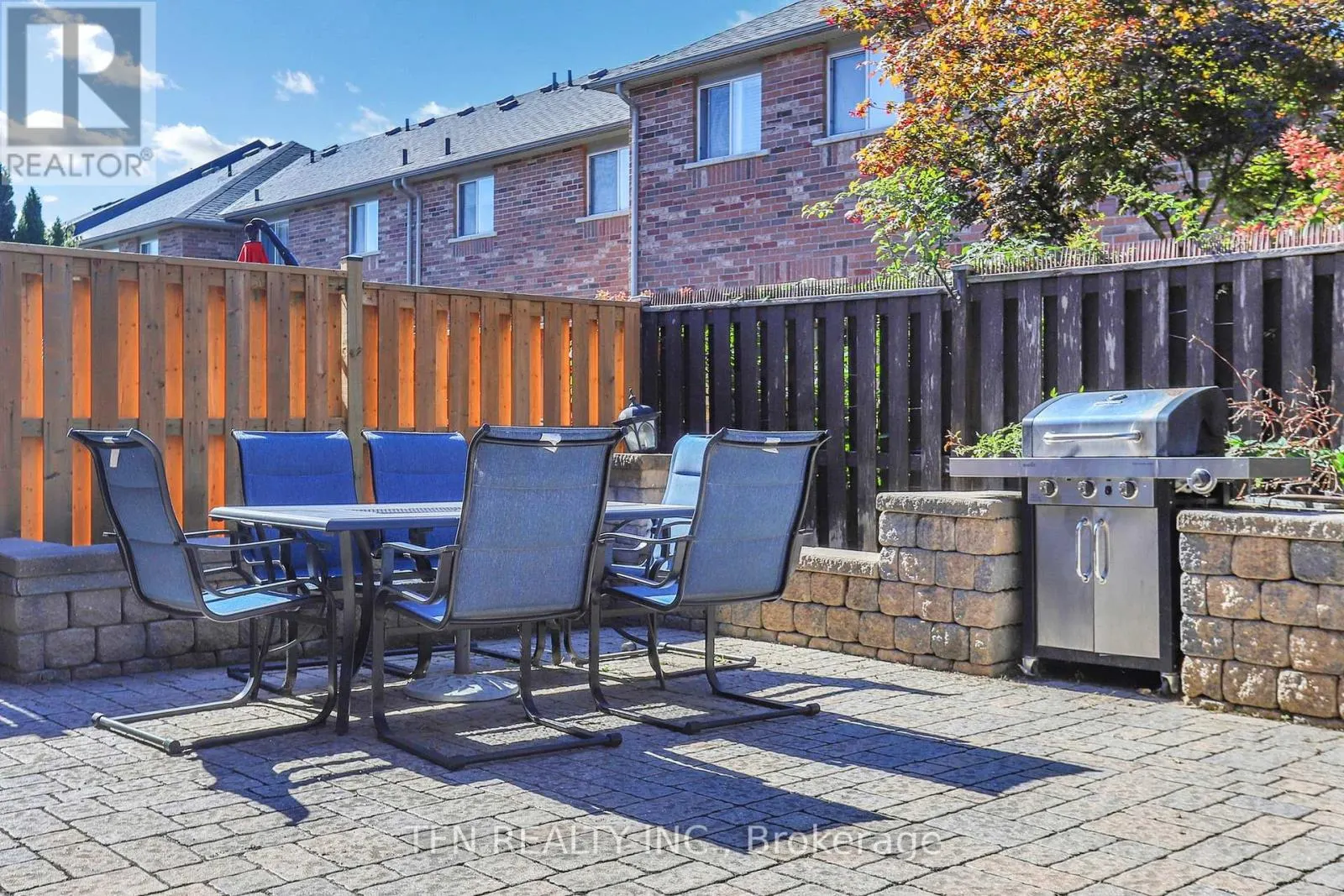24 LUCERNE DRIVE
