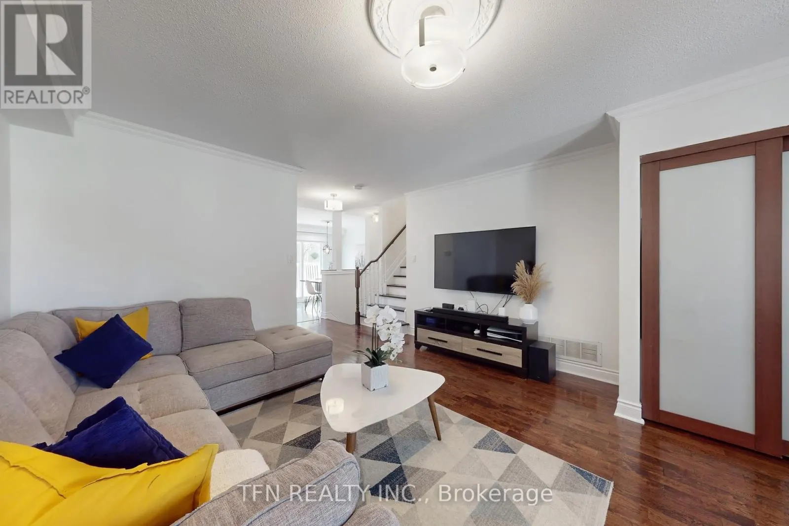 24 LUCERNE DRIVE