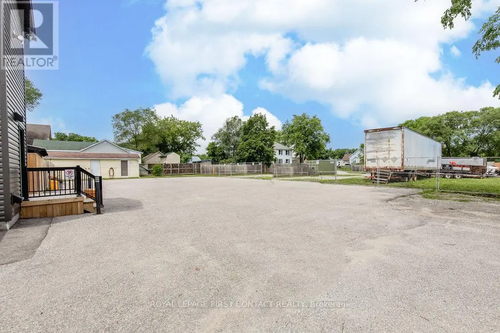 1370 KILLARNEY BEACH ROAD