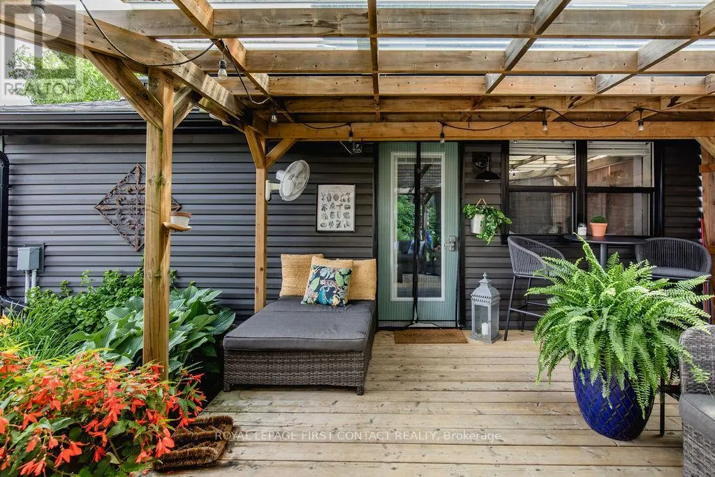1370 KILLARNEY BEACH ROAD