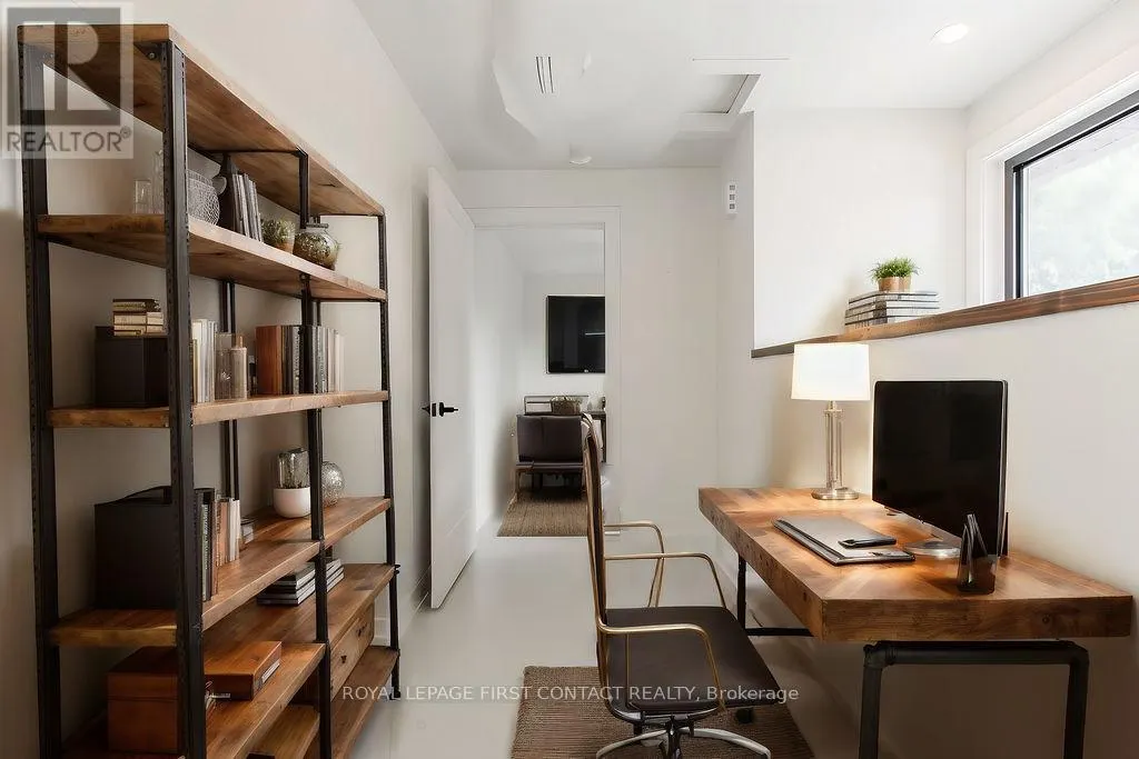 1370 KILLARNEY BEACH ROAD