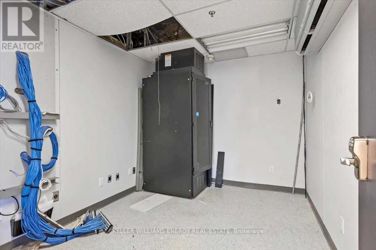 5B - 2 BROCK STREET W, #5B