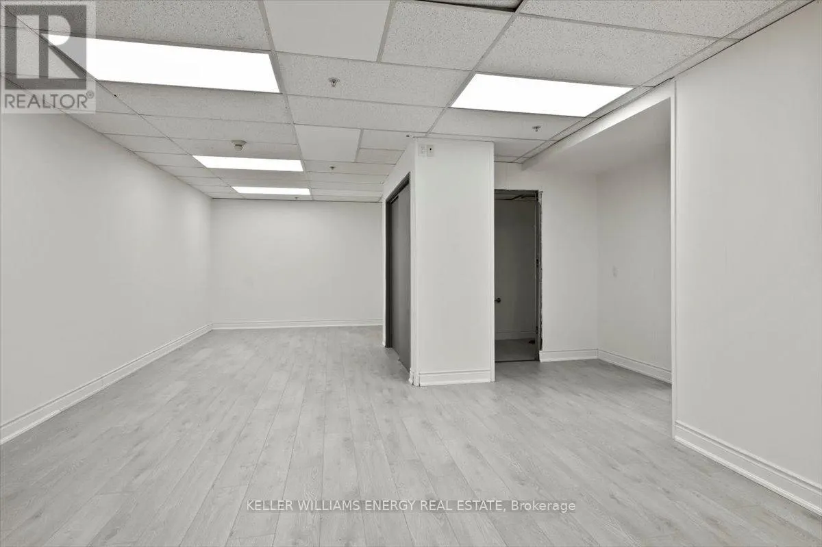 5B - 2 BROCK STREET W, #5B