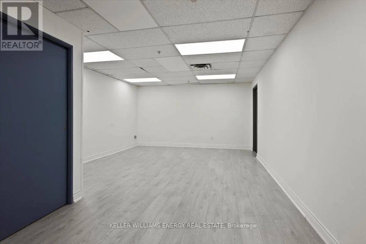 5B - 2 BROCK STREET W, #5B