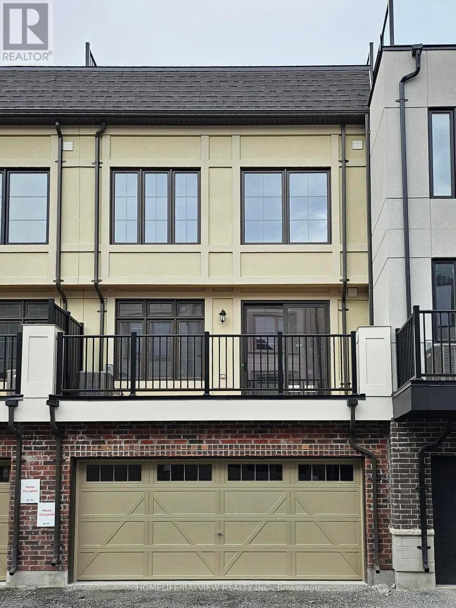 4 GUARDHOUSE CRESCENT