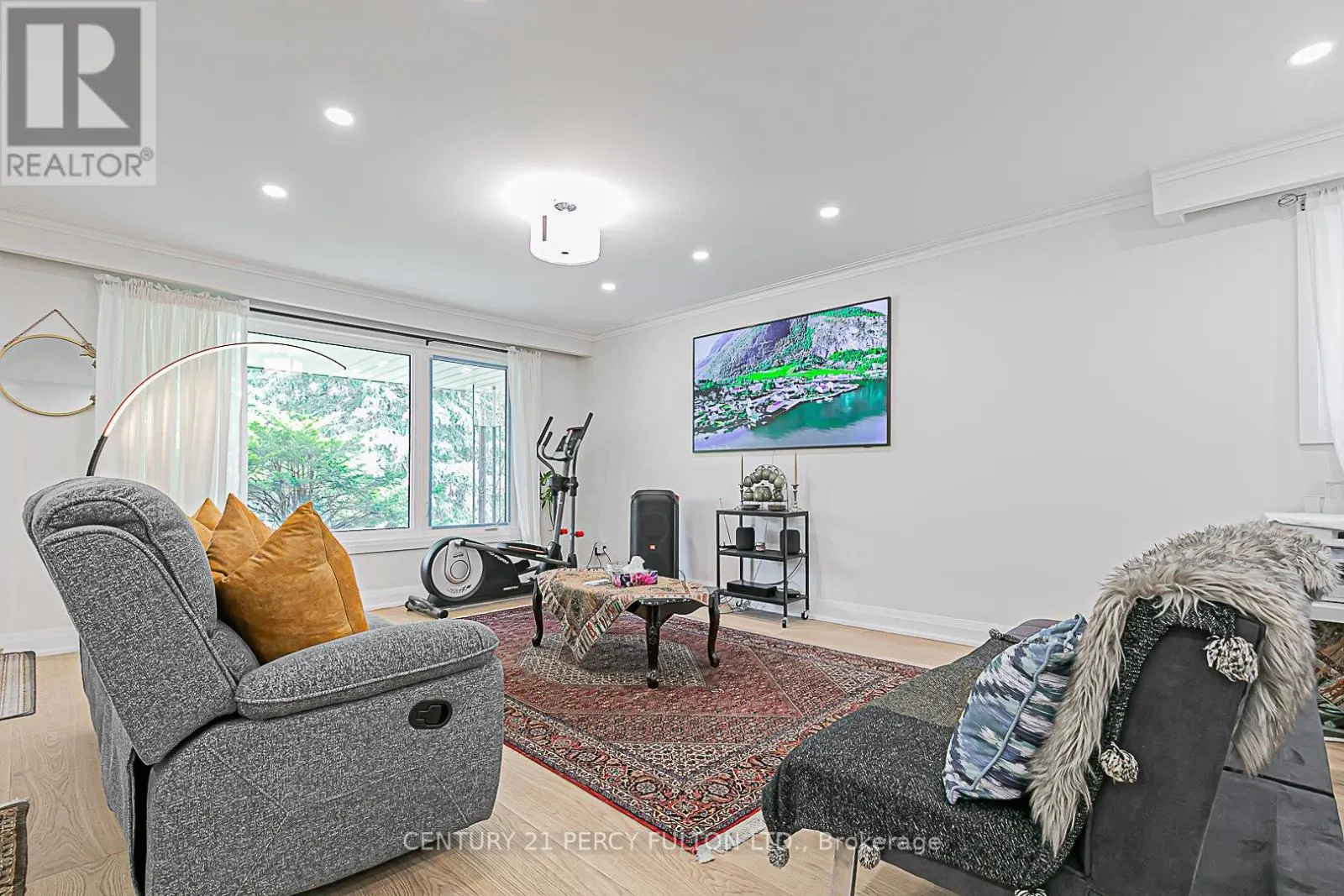 168 RUGGLES AVENUE