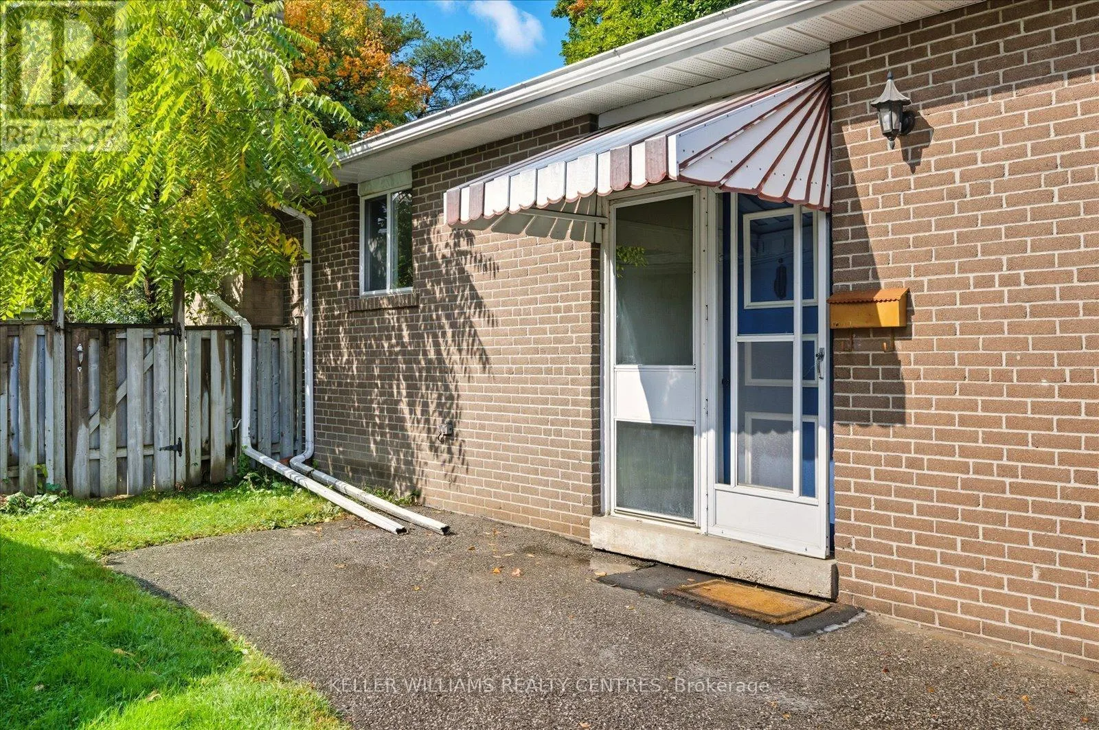 112 EDEN COURT