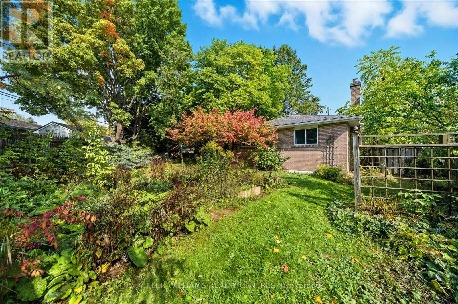112 EDEN COURT