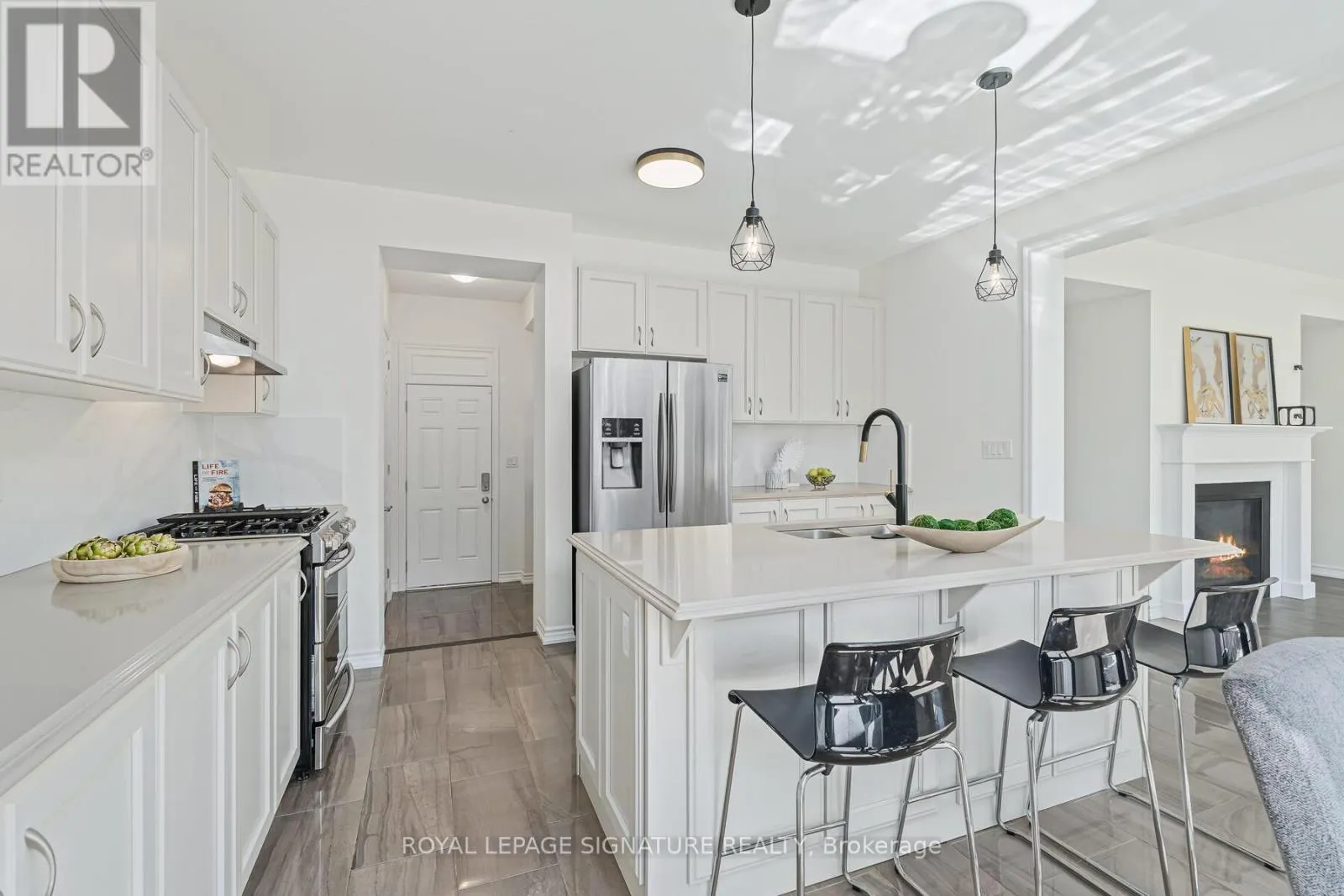 31 STREAMSIDE STREET