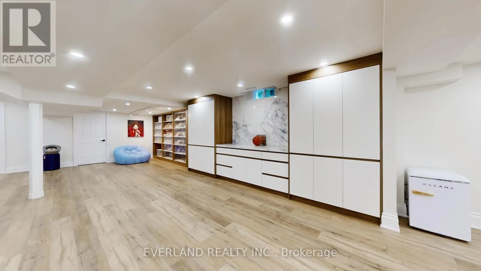 1109 SECRETARIATE ROAD