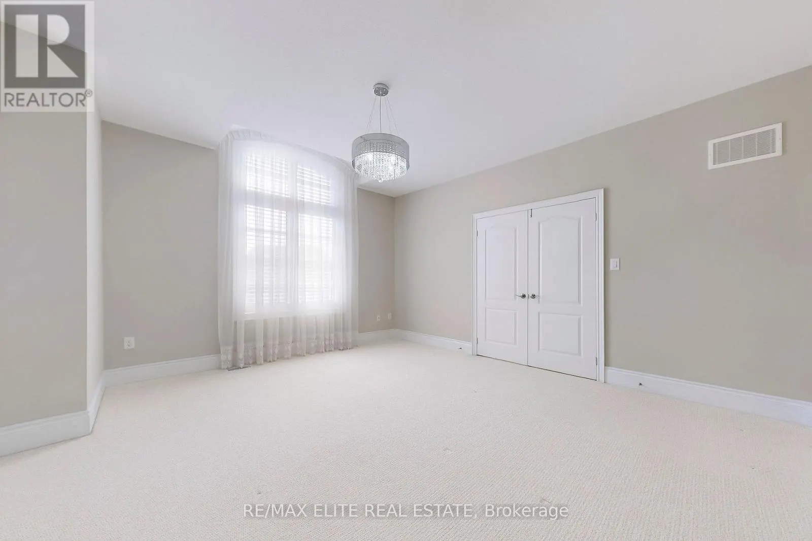 59 CARISBROOKE CIRCLE