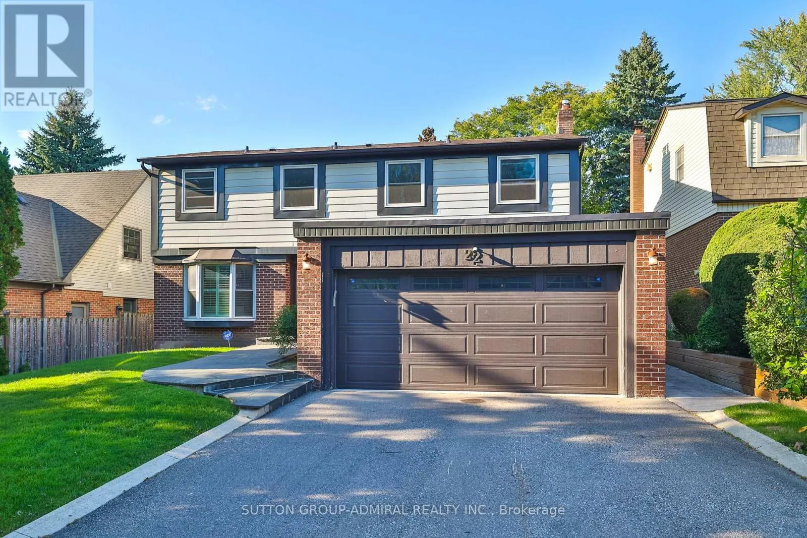 22 COBBLESTONE DRIVE