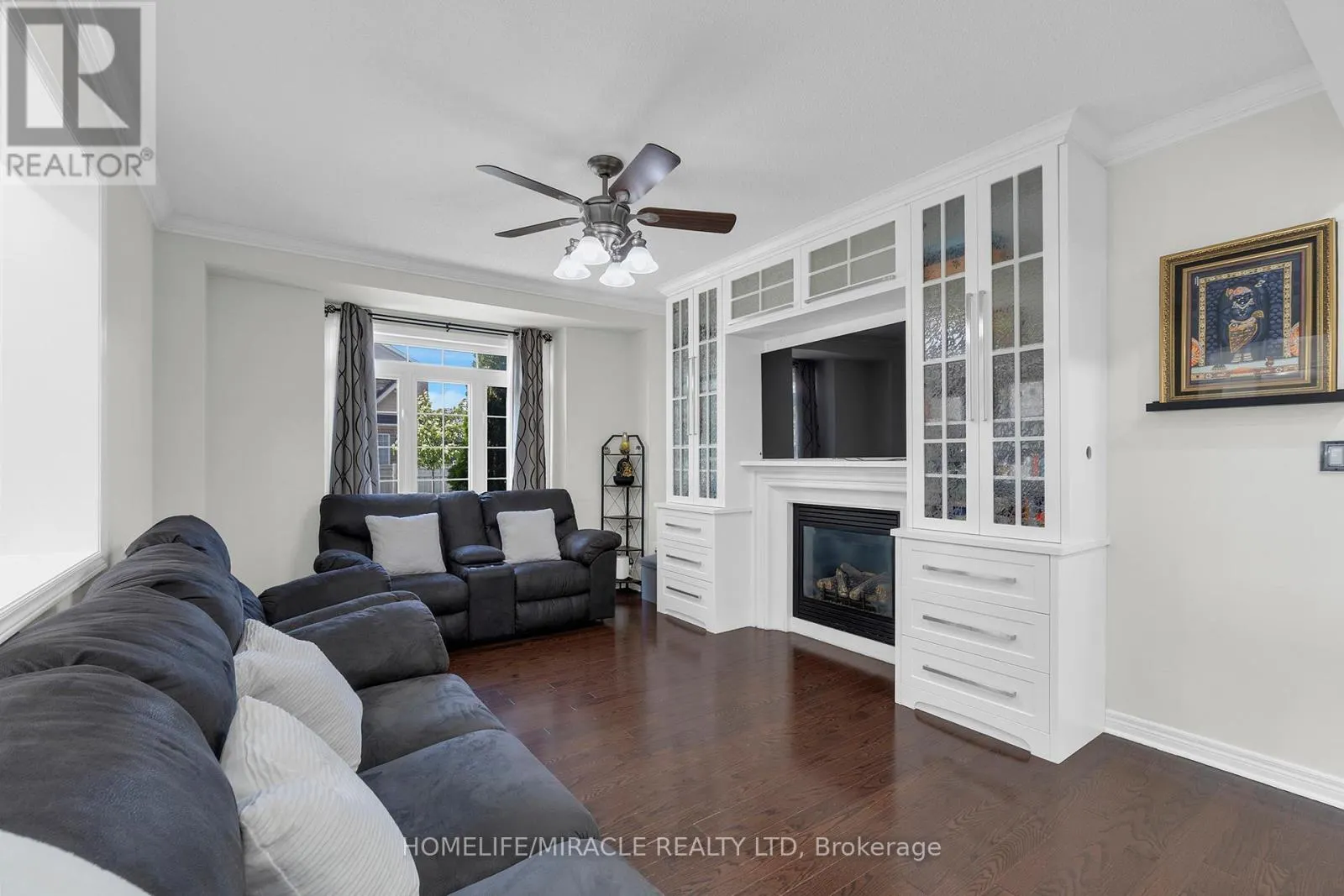 129 VIPOND WAY