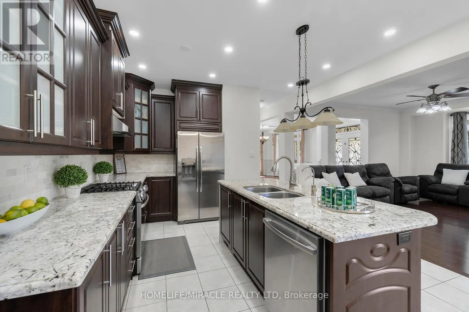 129 VIPOND WAY