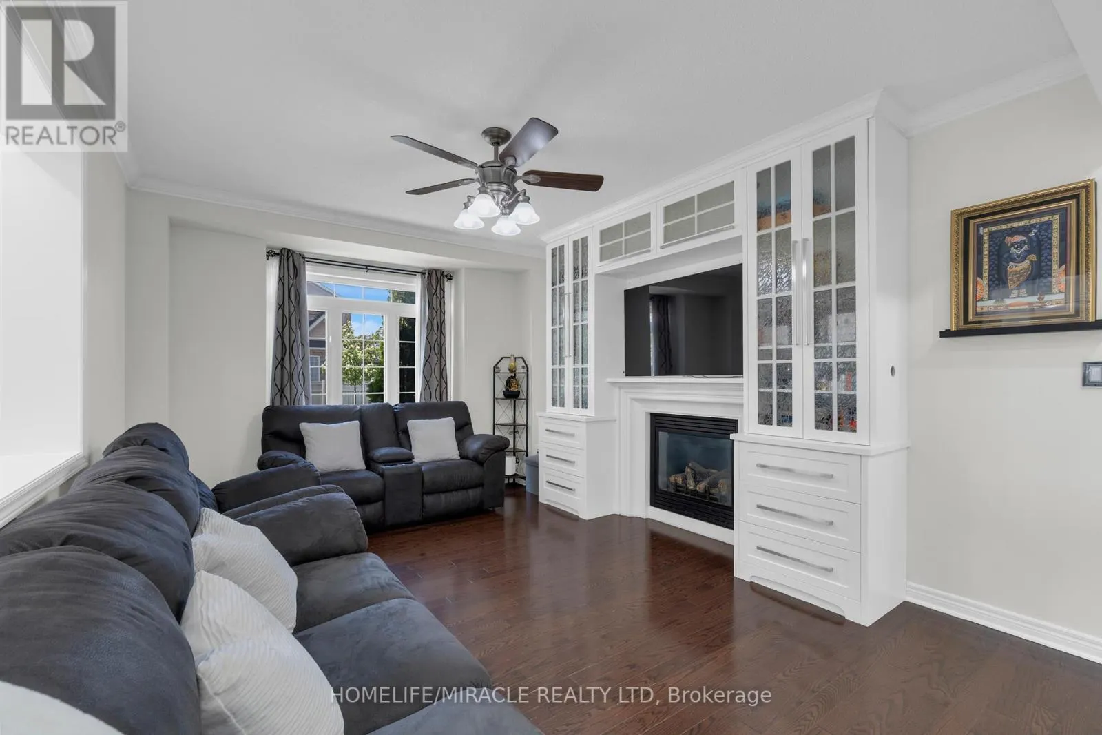 129 VIPOND WAY