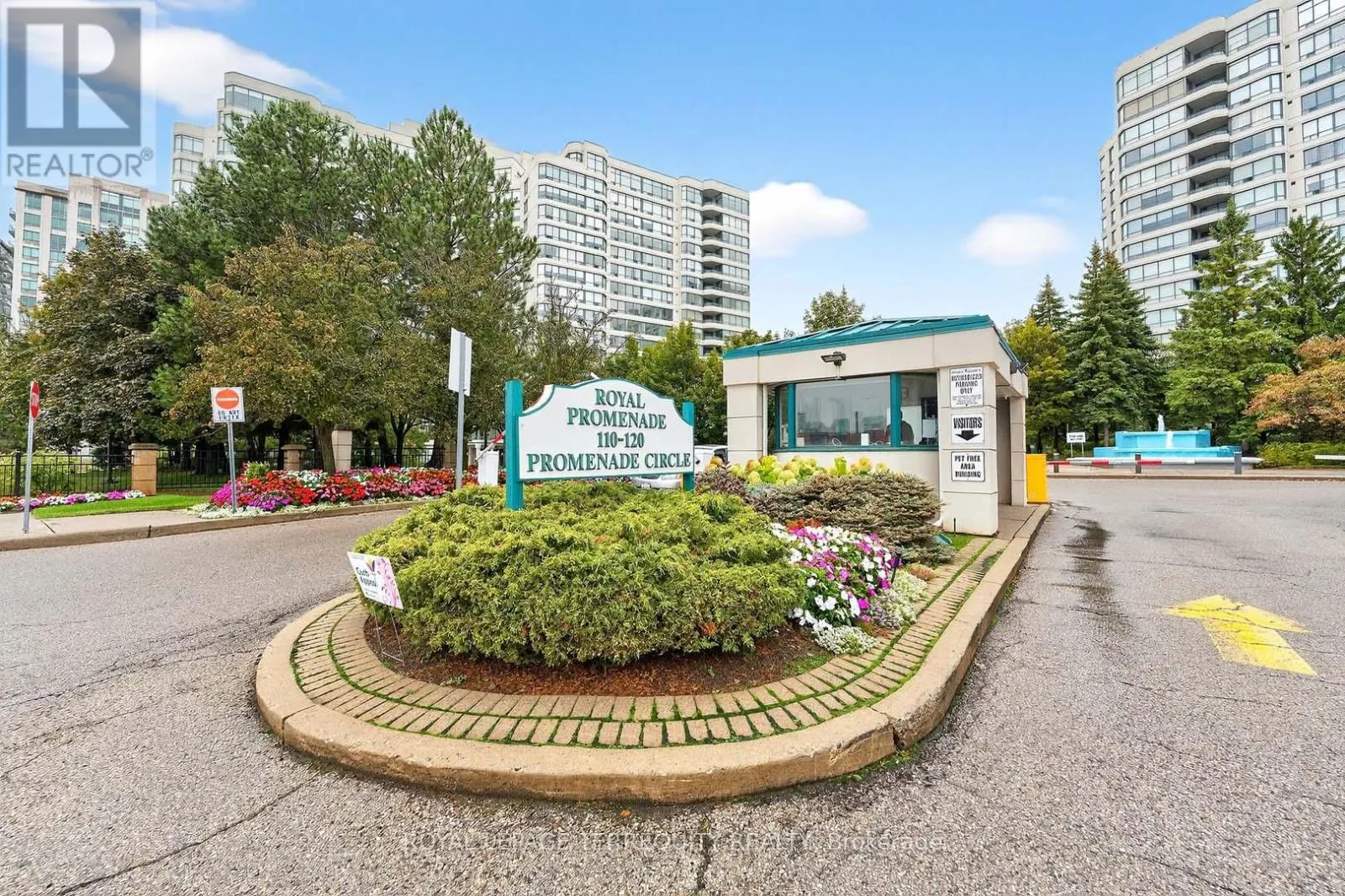 1402 - 110 PROMENADE CIRCLE