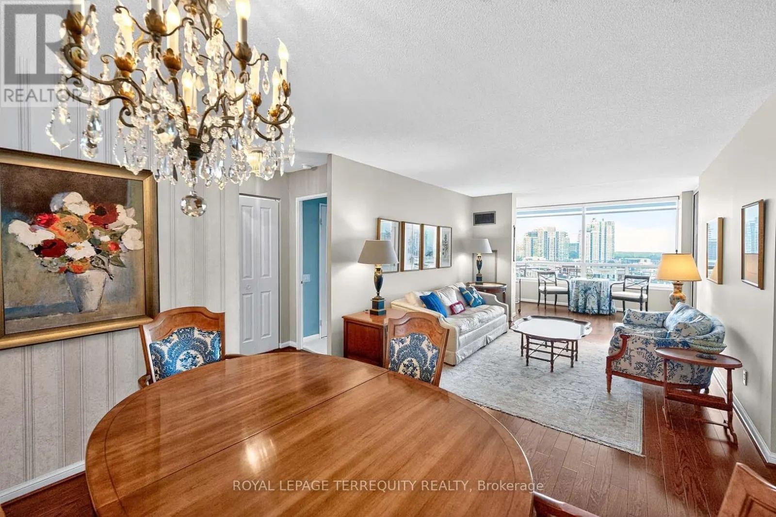 1402 - 110 PROMENADE CIRCLE