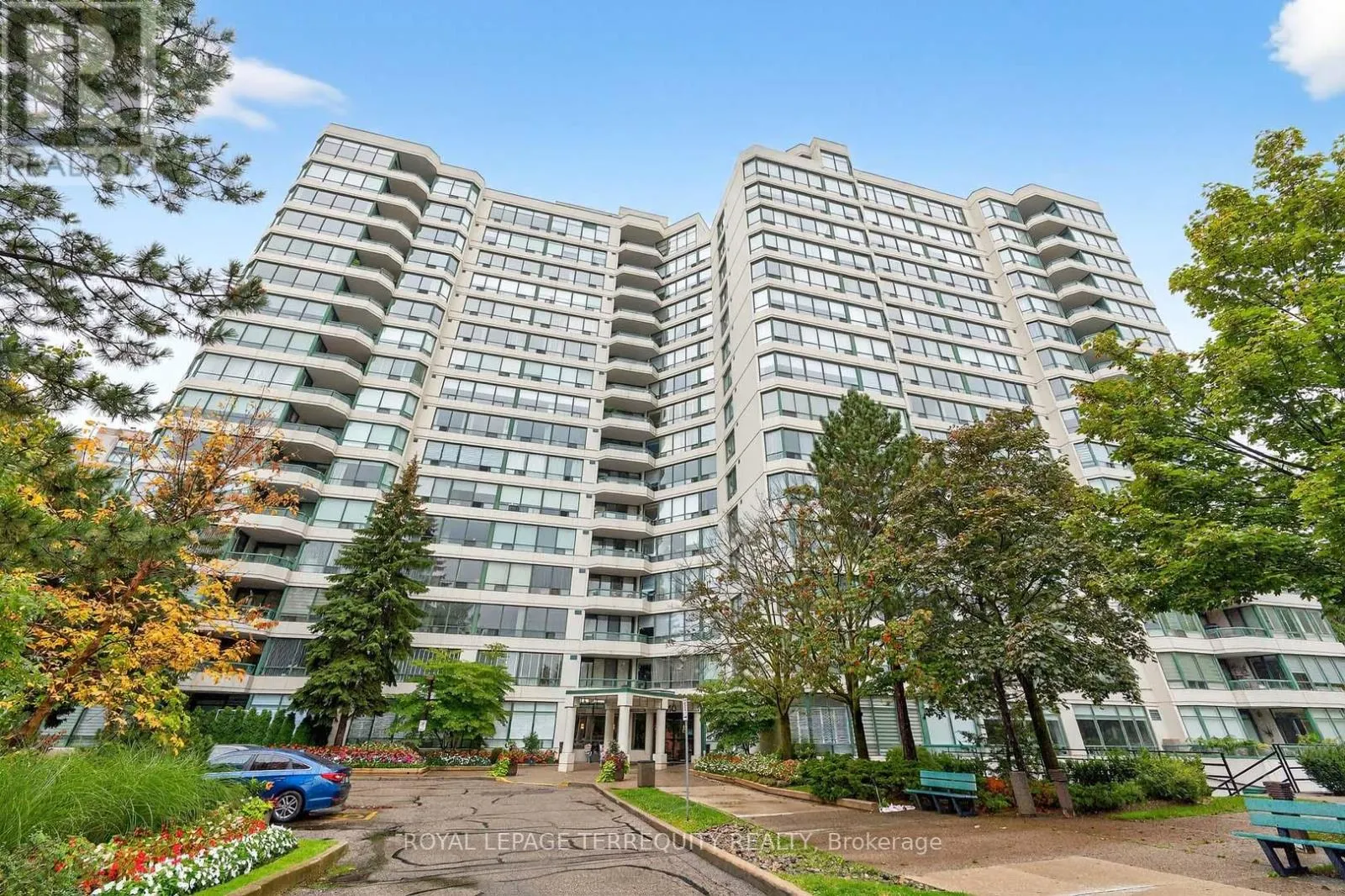 1402 - 110 PROMENADE CIRCLE