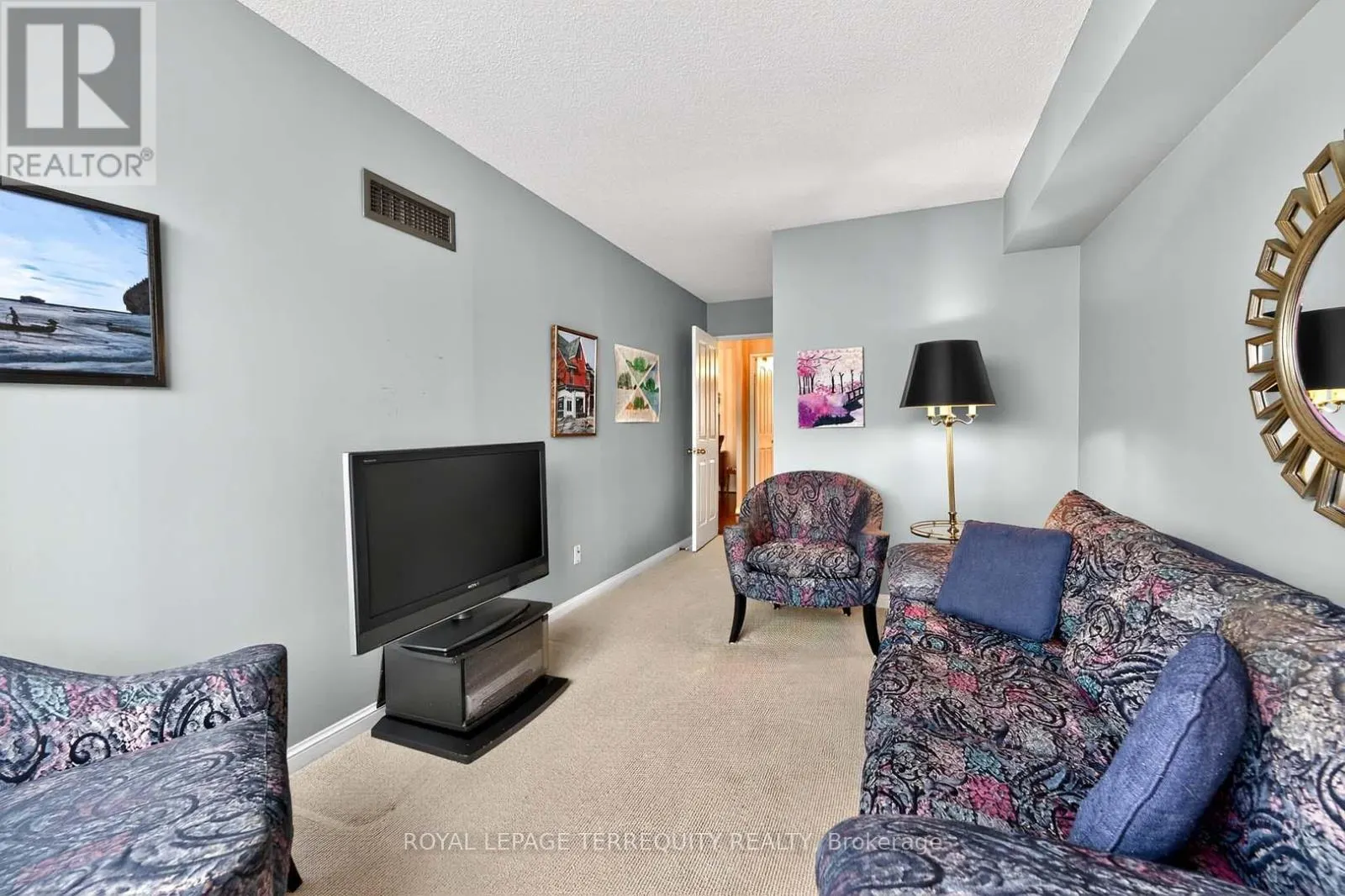 1402 - 110 PROMENADE CIRCLE
