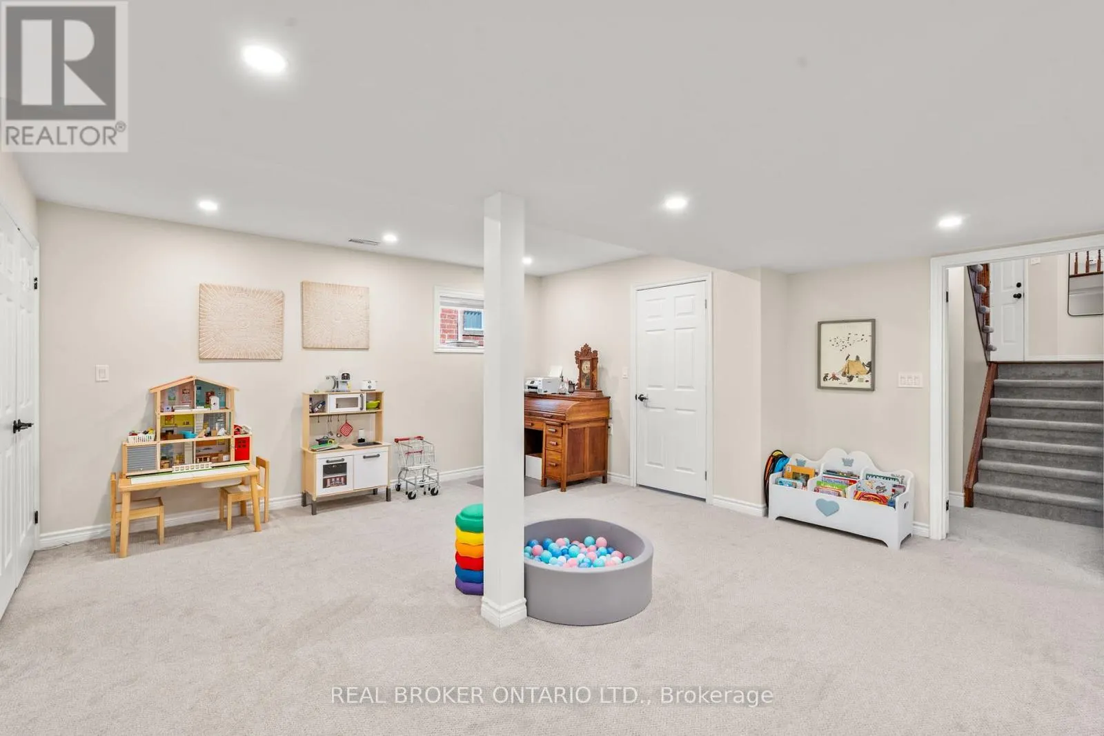 46 BOLSTER LANE