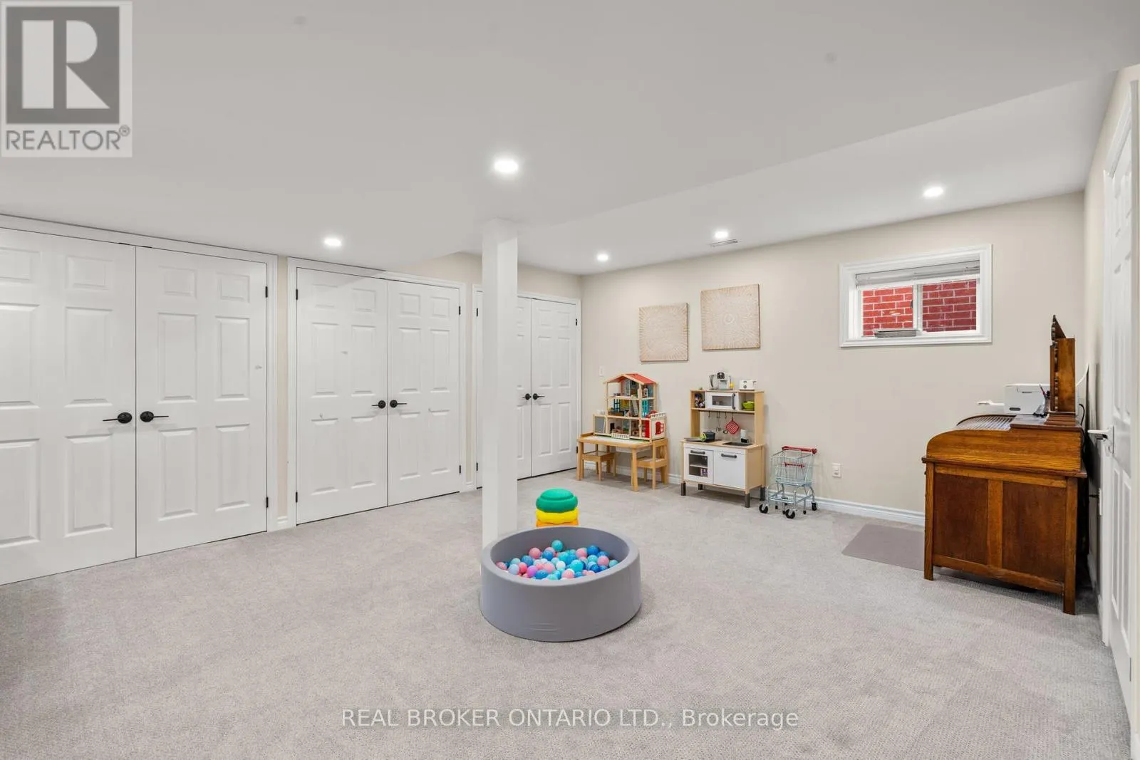 46 BOLSTER LANE