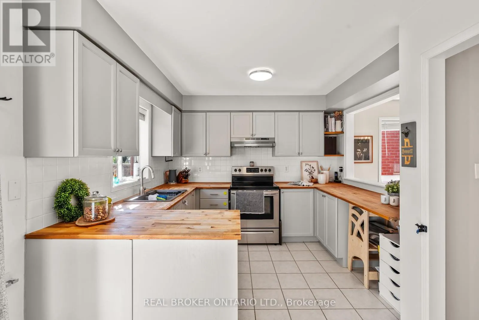 46 BOLSTER LANE