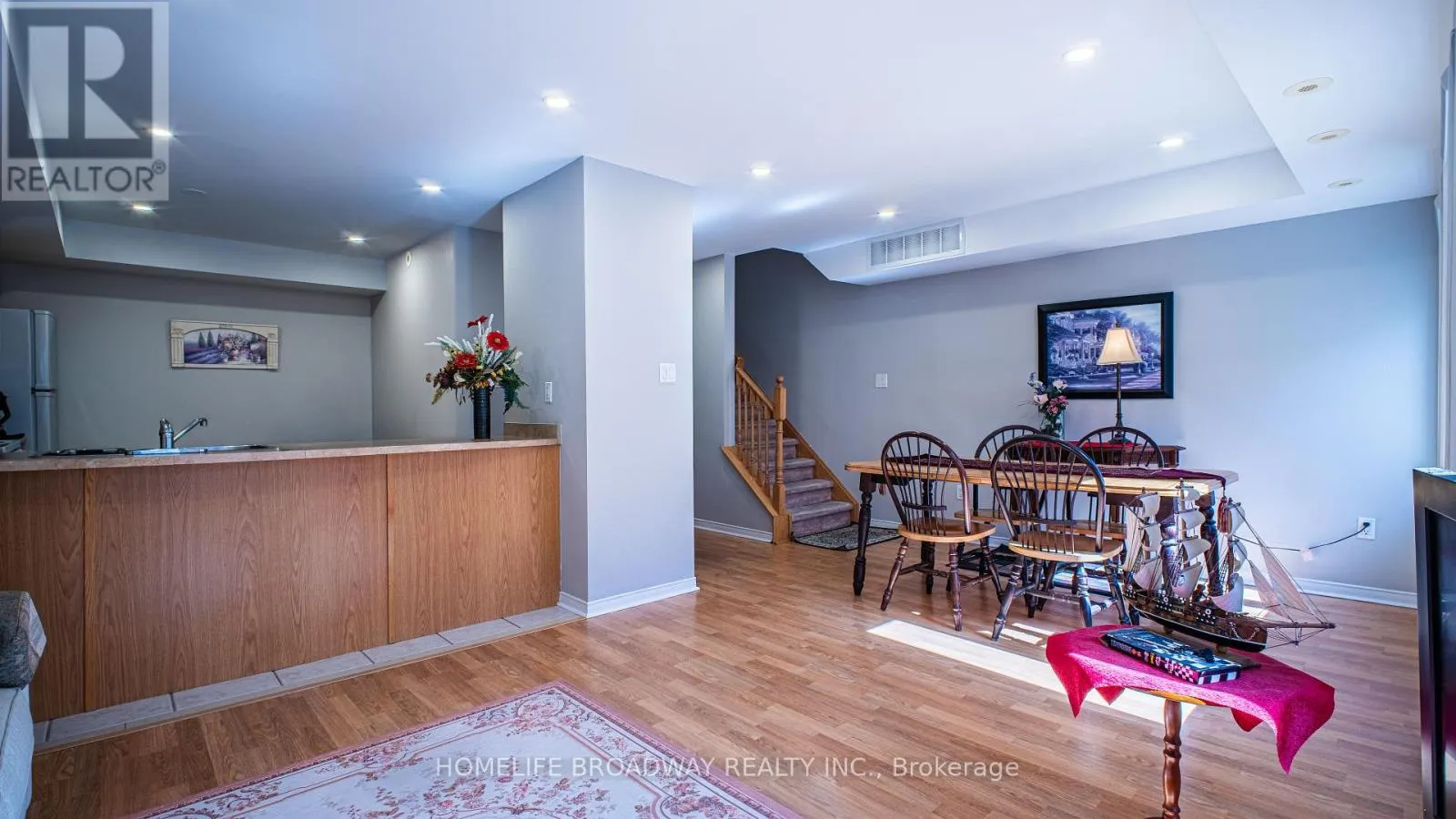 362 - 312 JOHN STREET