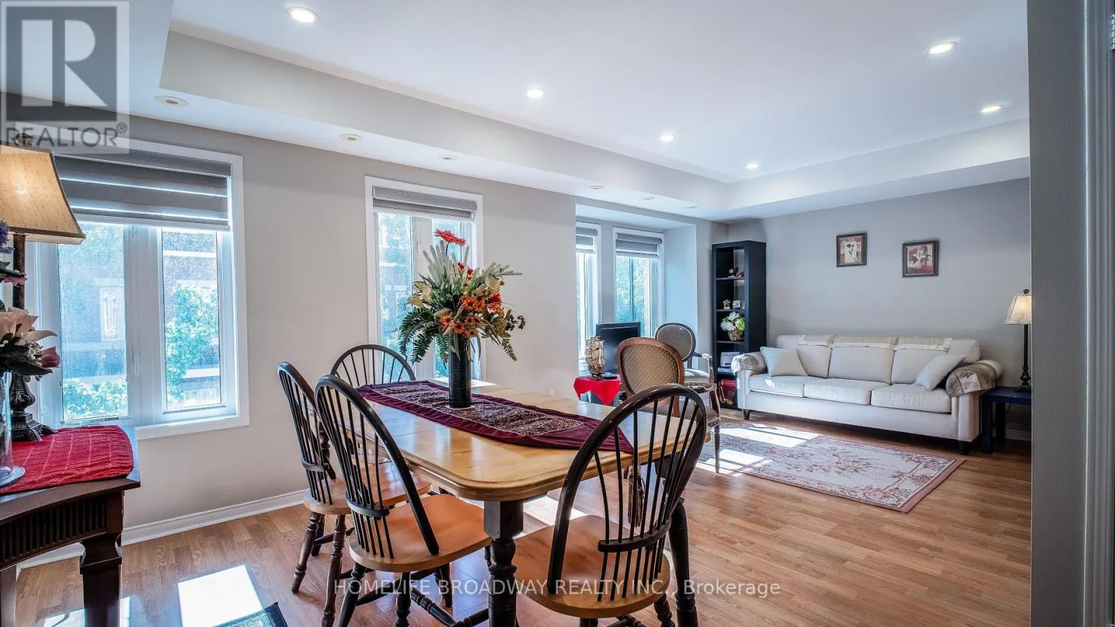 362 - 312 JOHN STREET