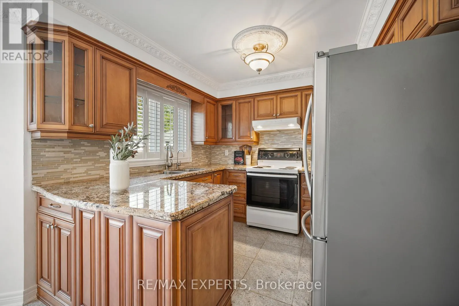 118 CHANCELLOR DRIVE
