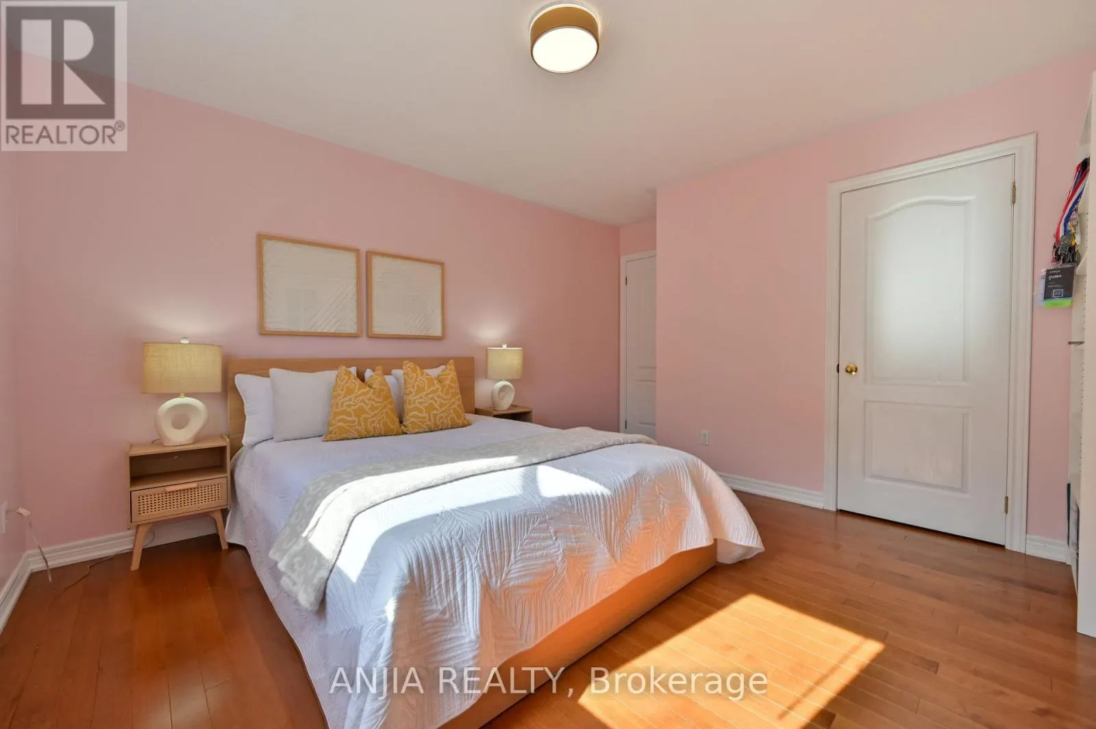 30 ANNINA CRESCENT