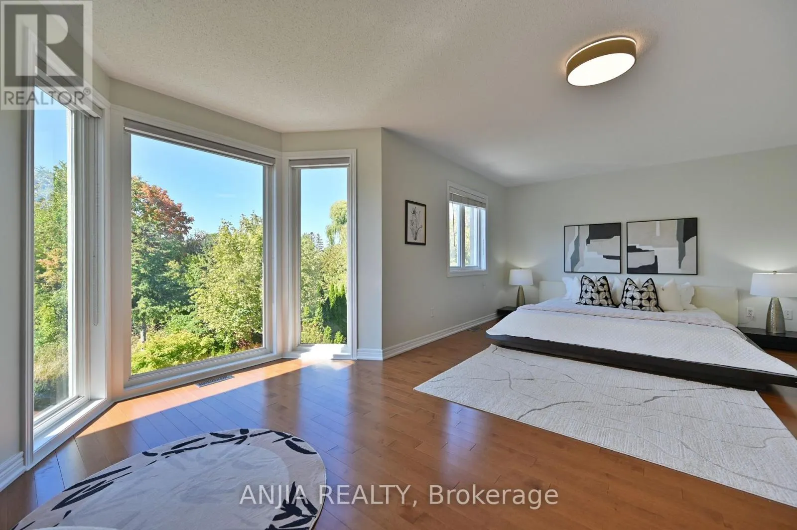 30 ANNINA CRESCENT