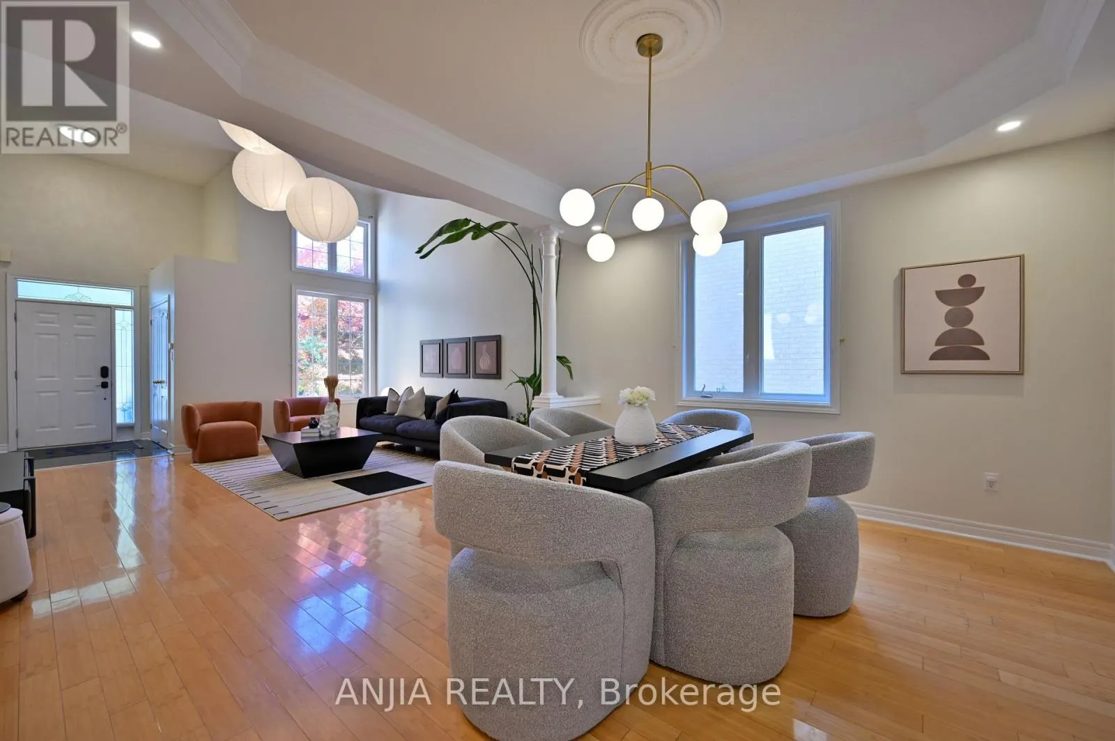 30 ANNINA CRESCENT