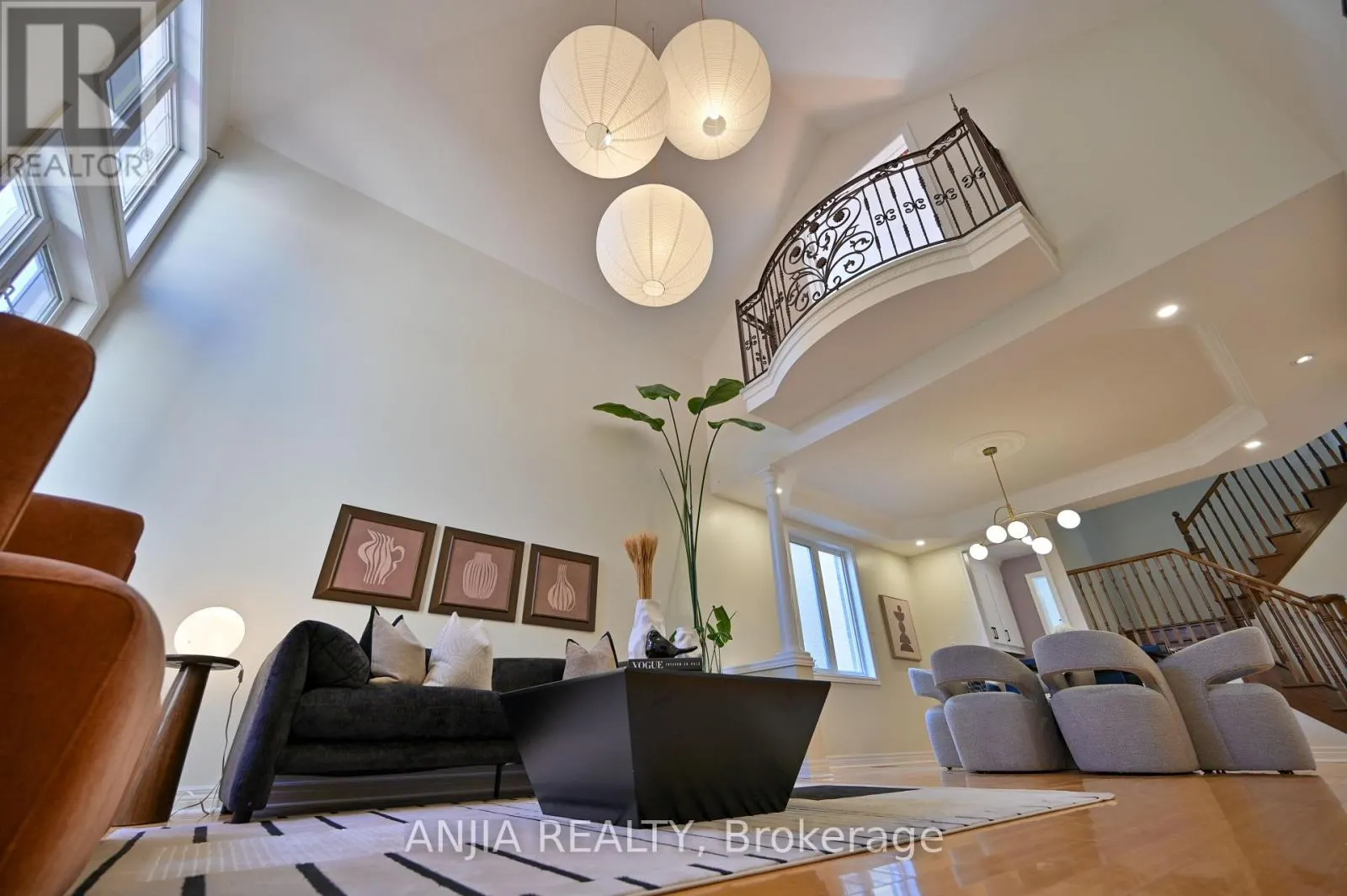 30 ANNINA CRESCENT