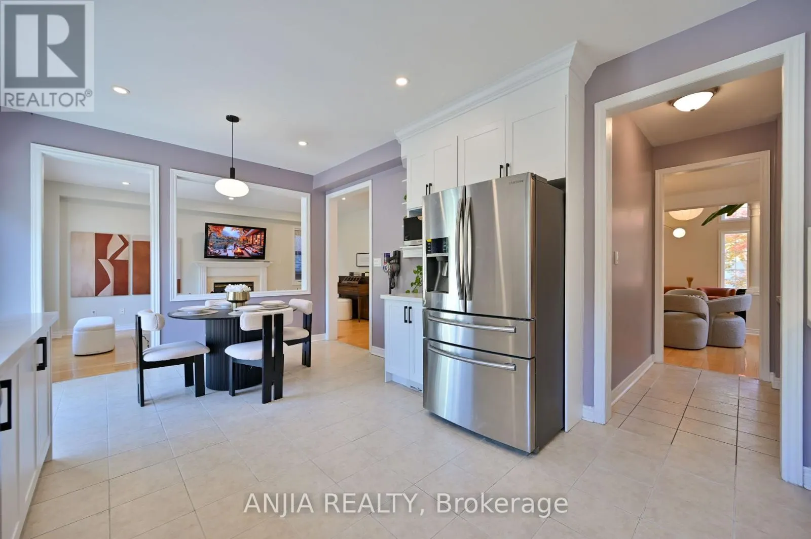 30 ANNINA CRESCENT