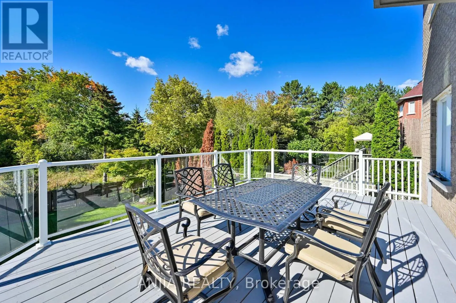 30 ANNINA CRESCENT