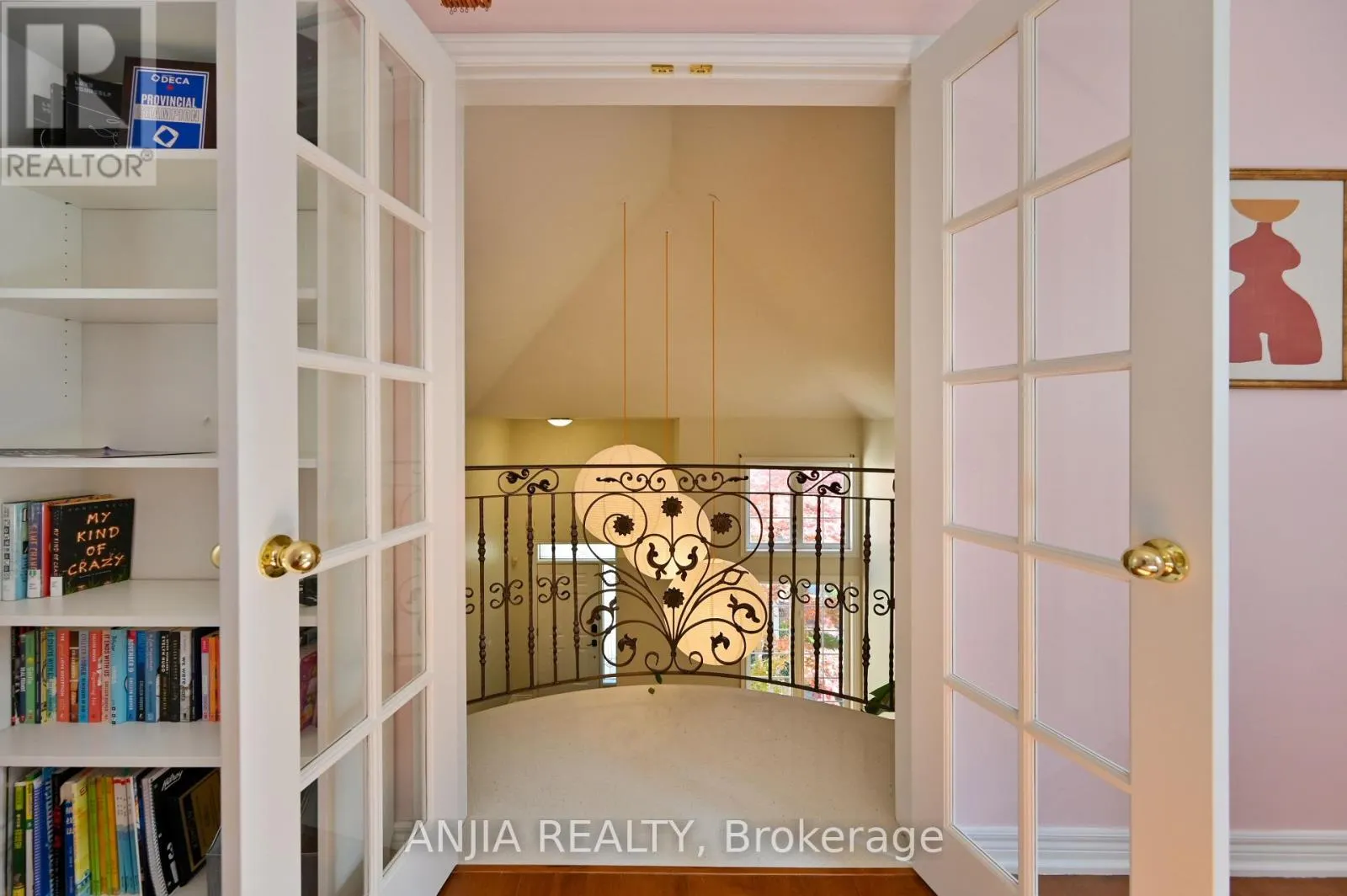 30 ANNINA CRESCENT
