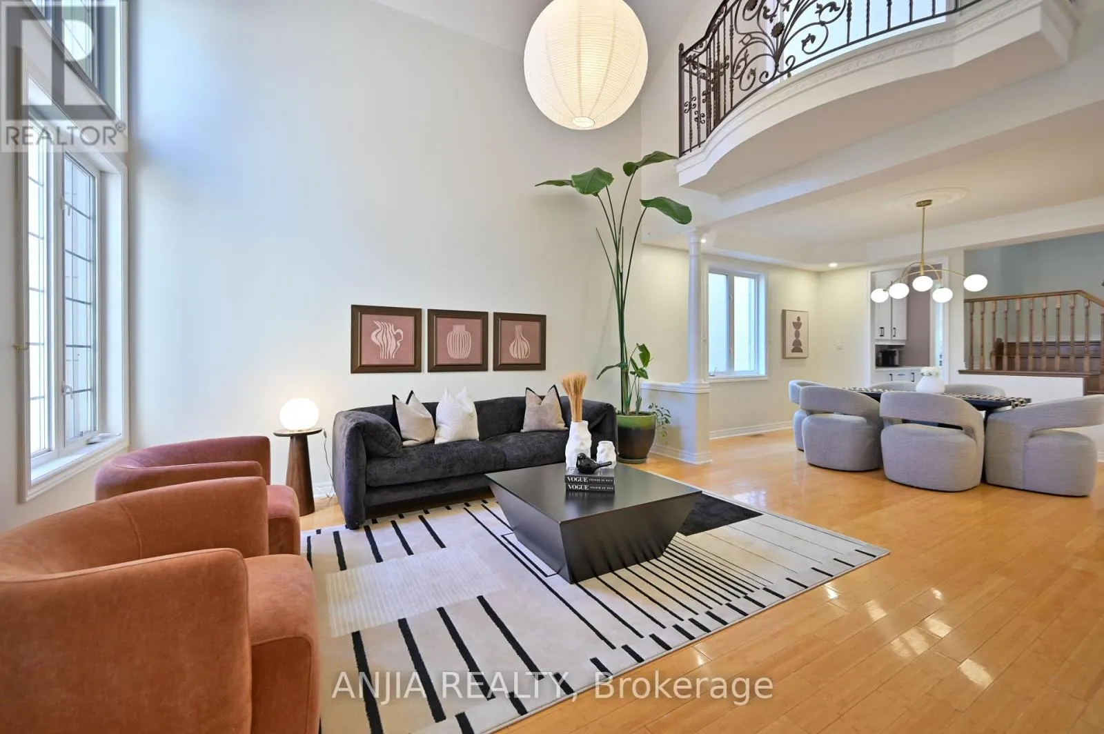 30 ANNINA CRESCENT