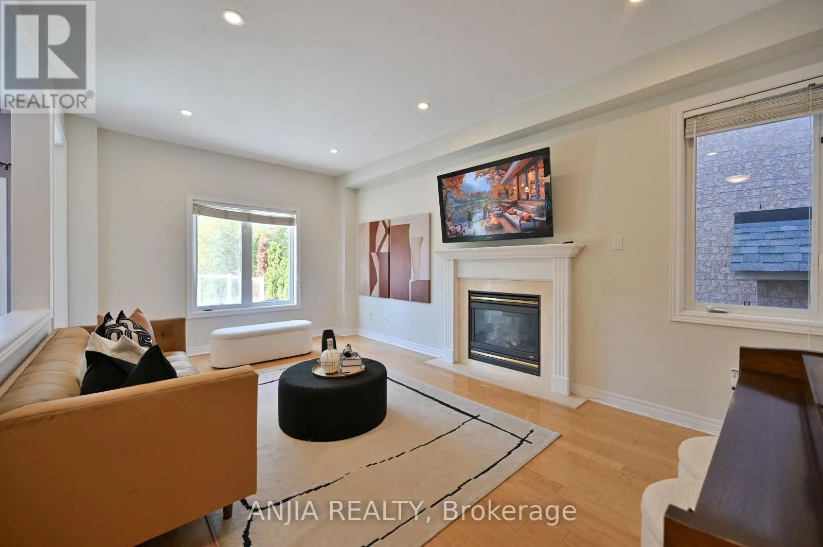 30 ANNINA CRESCENT