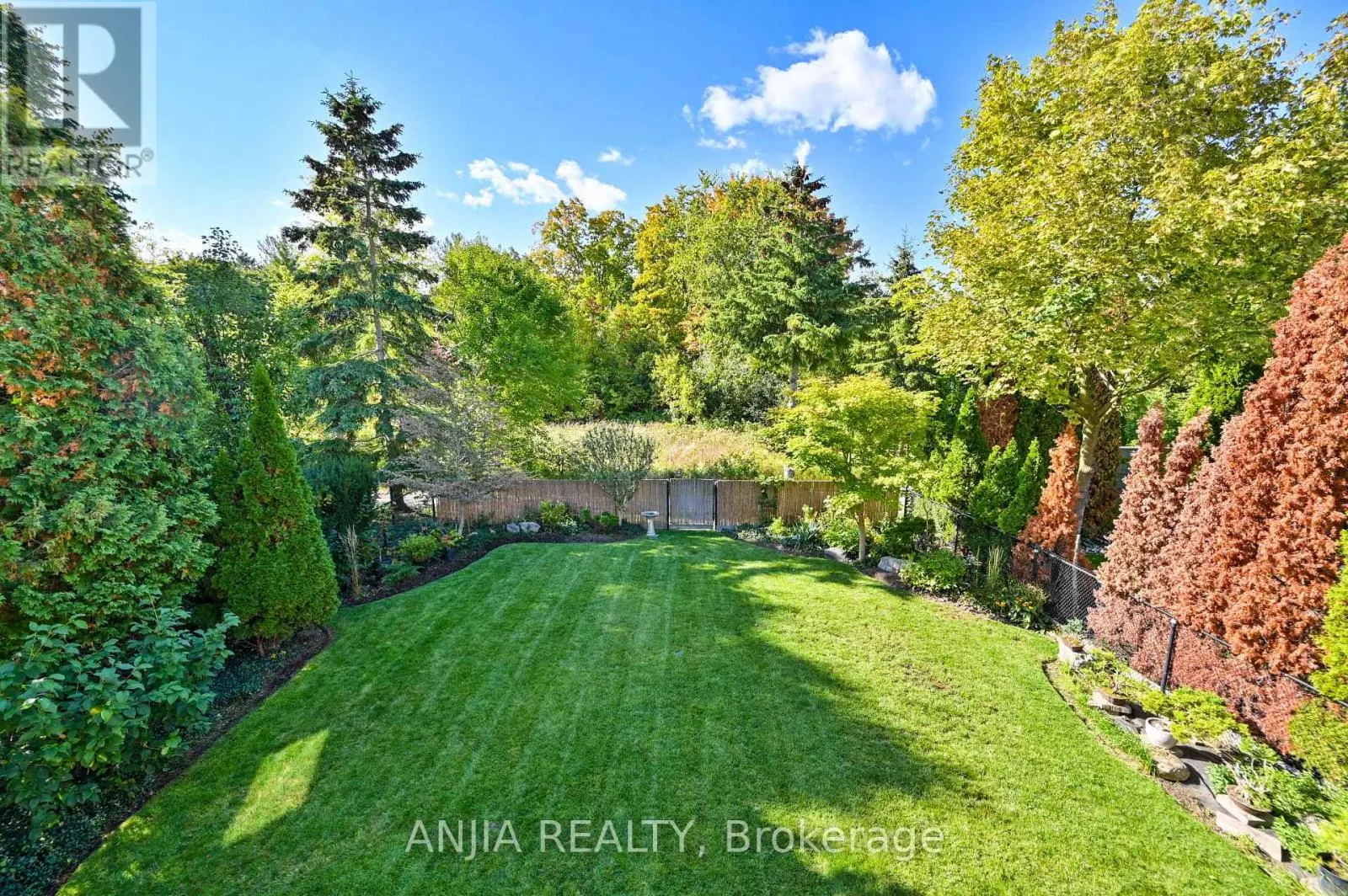 30 ANNINA CRESCENT