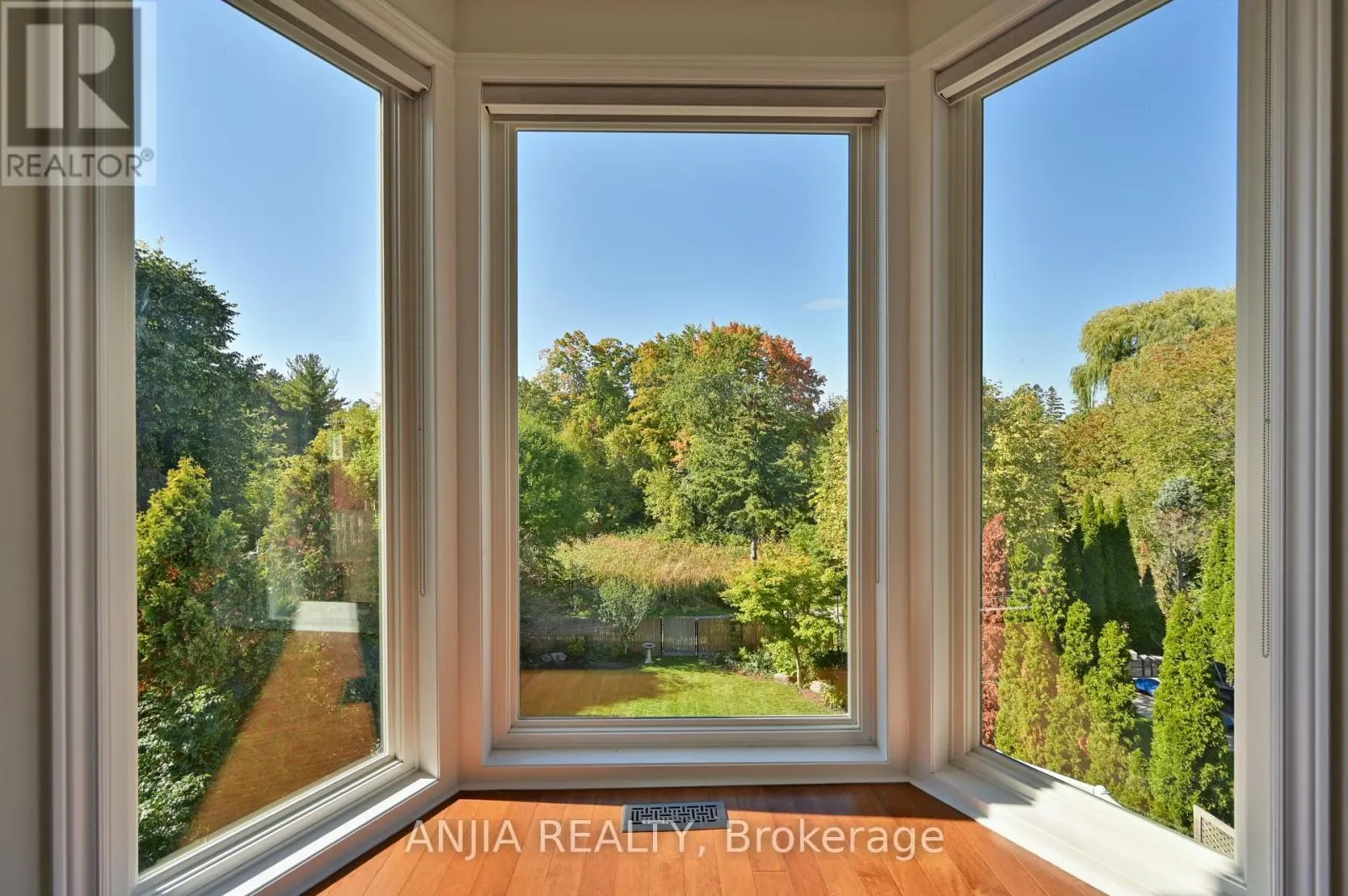 30 ANNINA CRESCENT