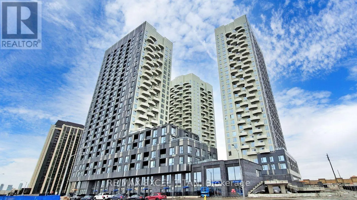 3003 - 498 CALDARI ROAD N