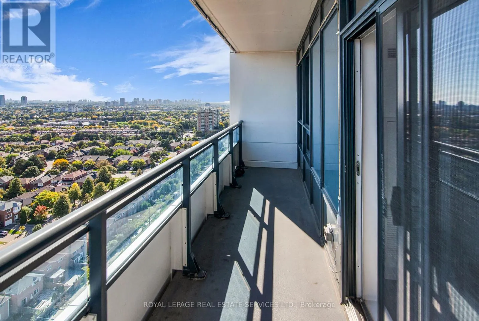 2203 - 7890 BATHURST STREET