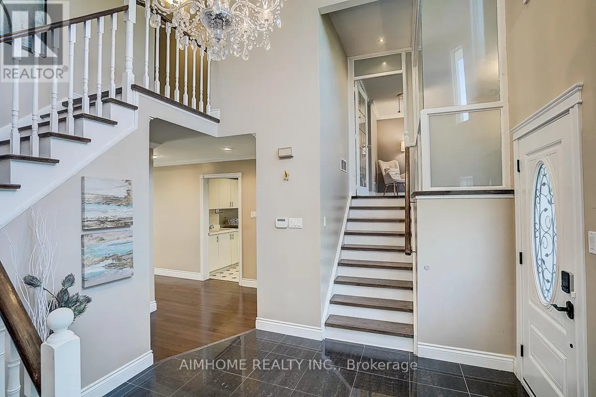 205 PINEWOOD DRIVE