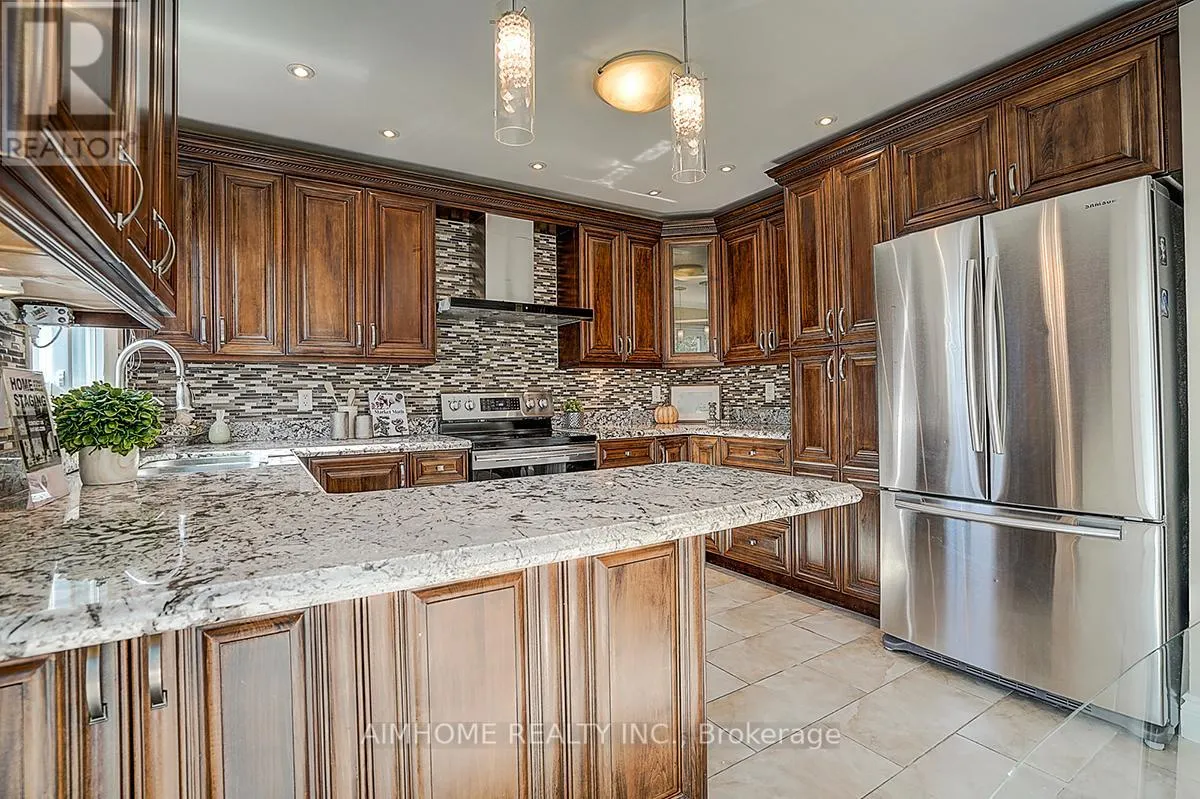 205 PINEWOOD DRIVE