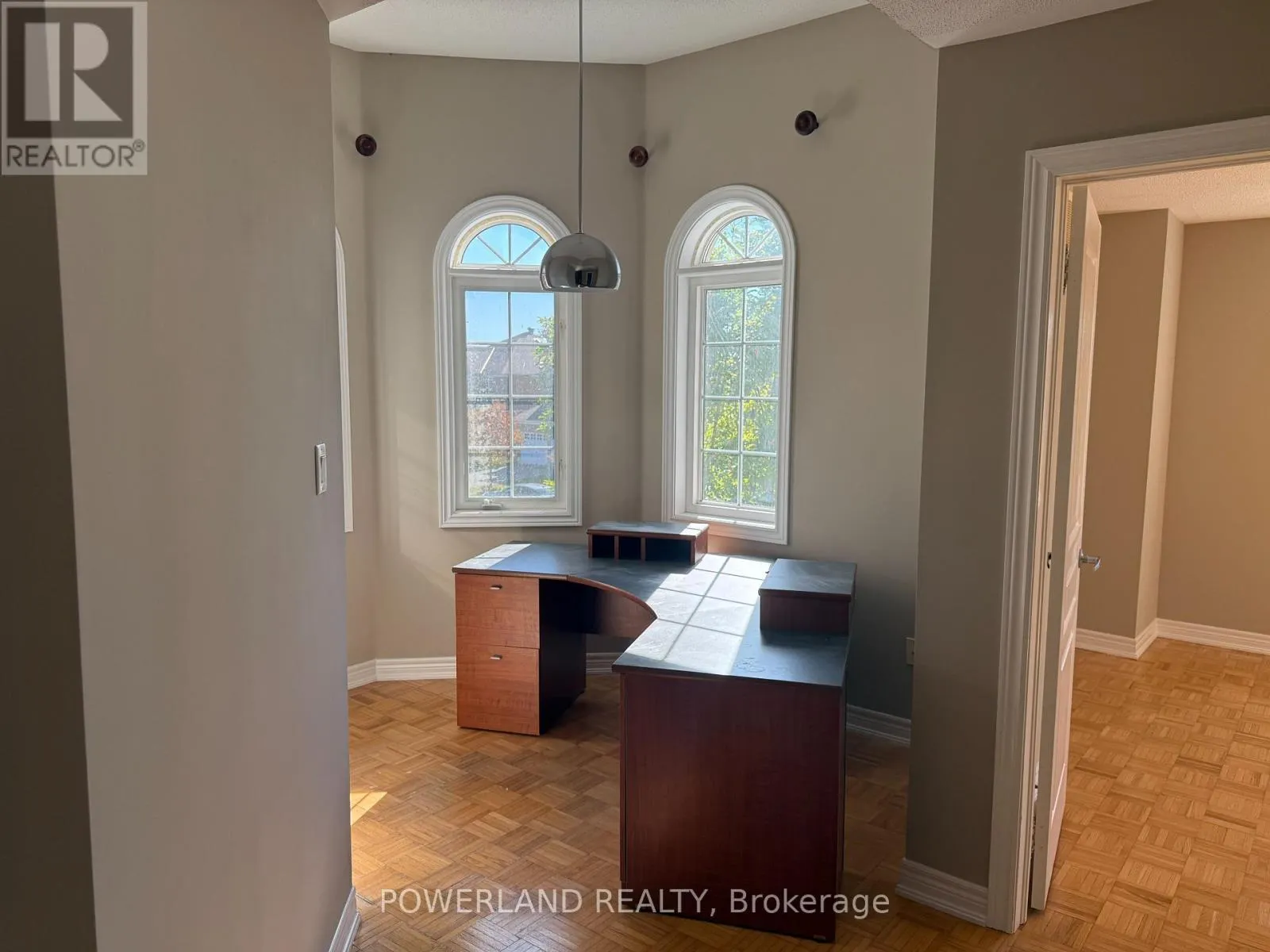 16 RAVINE EDGE DRIVE