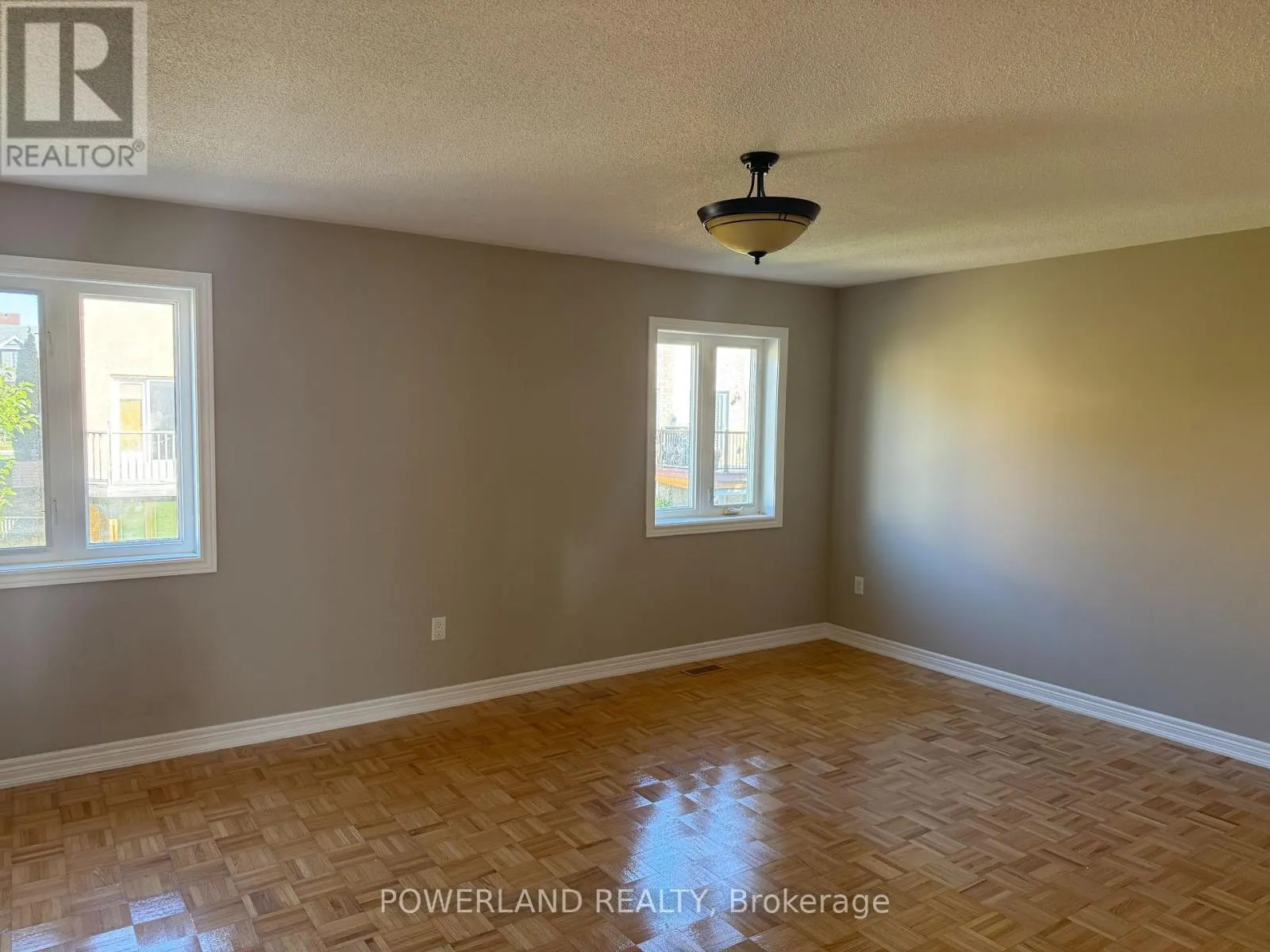 16 RAVINE EDGE DRIVE