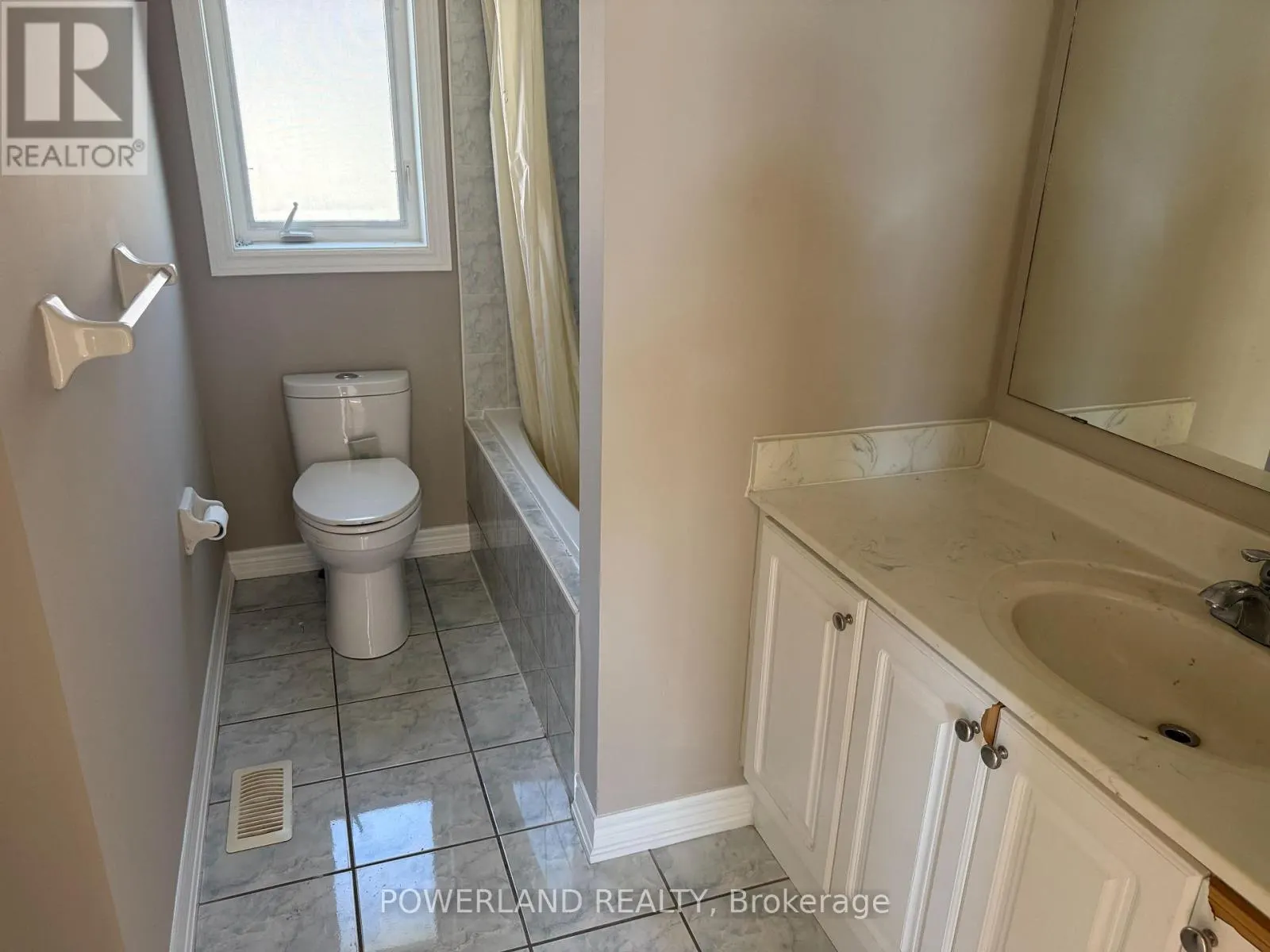 16 RAVINE EDGE DRIVE